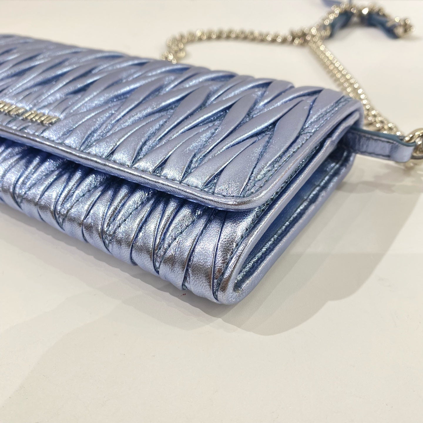 Miu Miu - Matelassé Wallet on Chain - Metallic lambskin leather - Pearlescent Blue with Silver-tone Hardware - (mini)