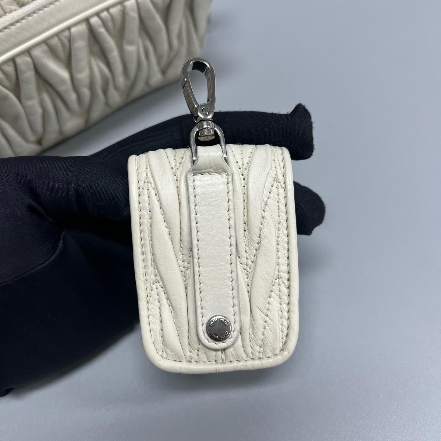 Miu Miu - Other - Leather - Beige - (small)