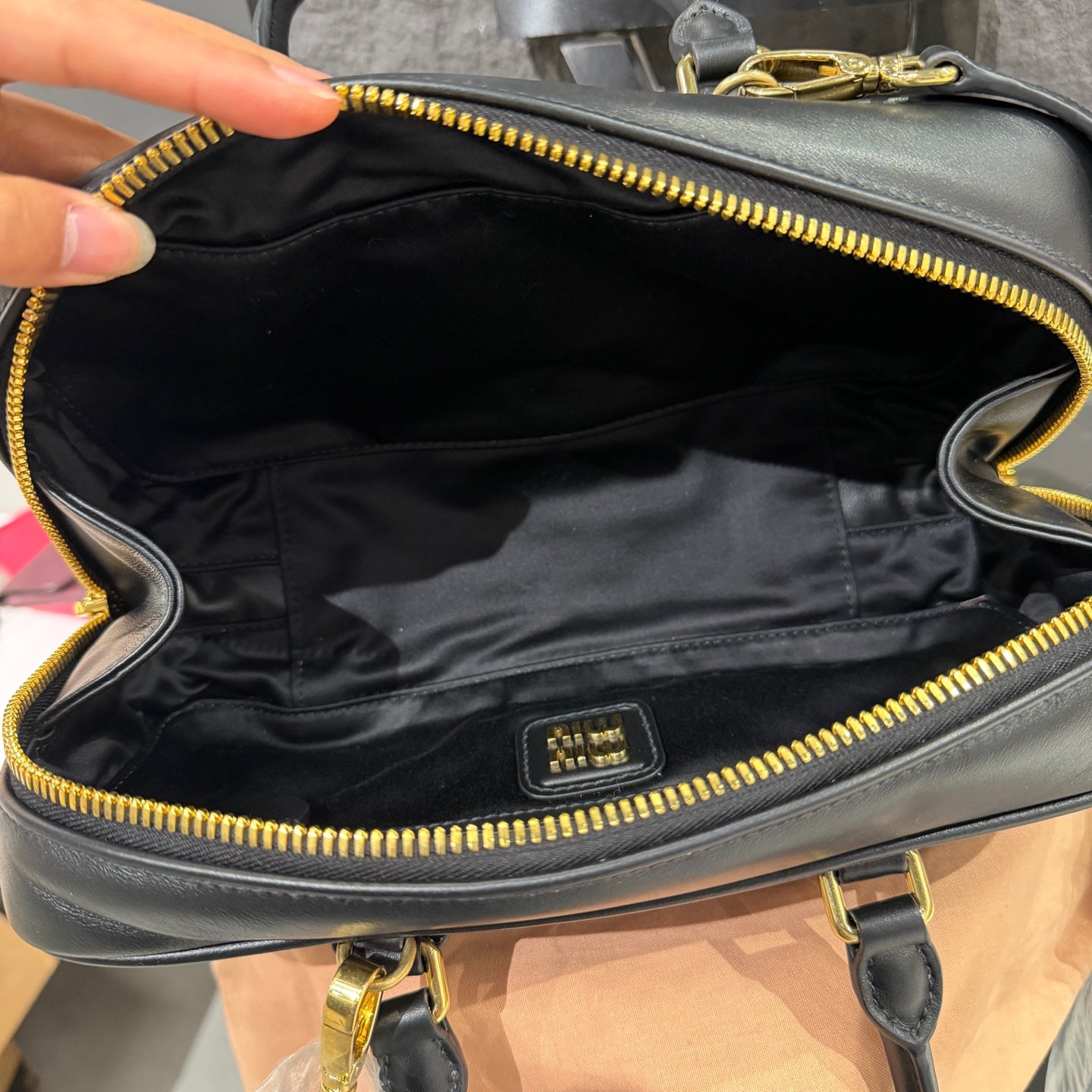 Miu Miu - Other - Leather - Black - (medium)