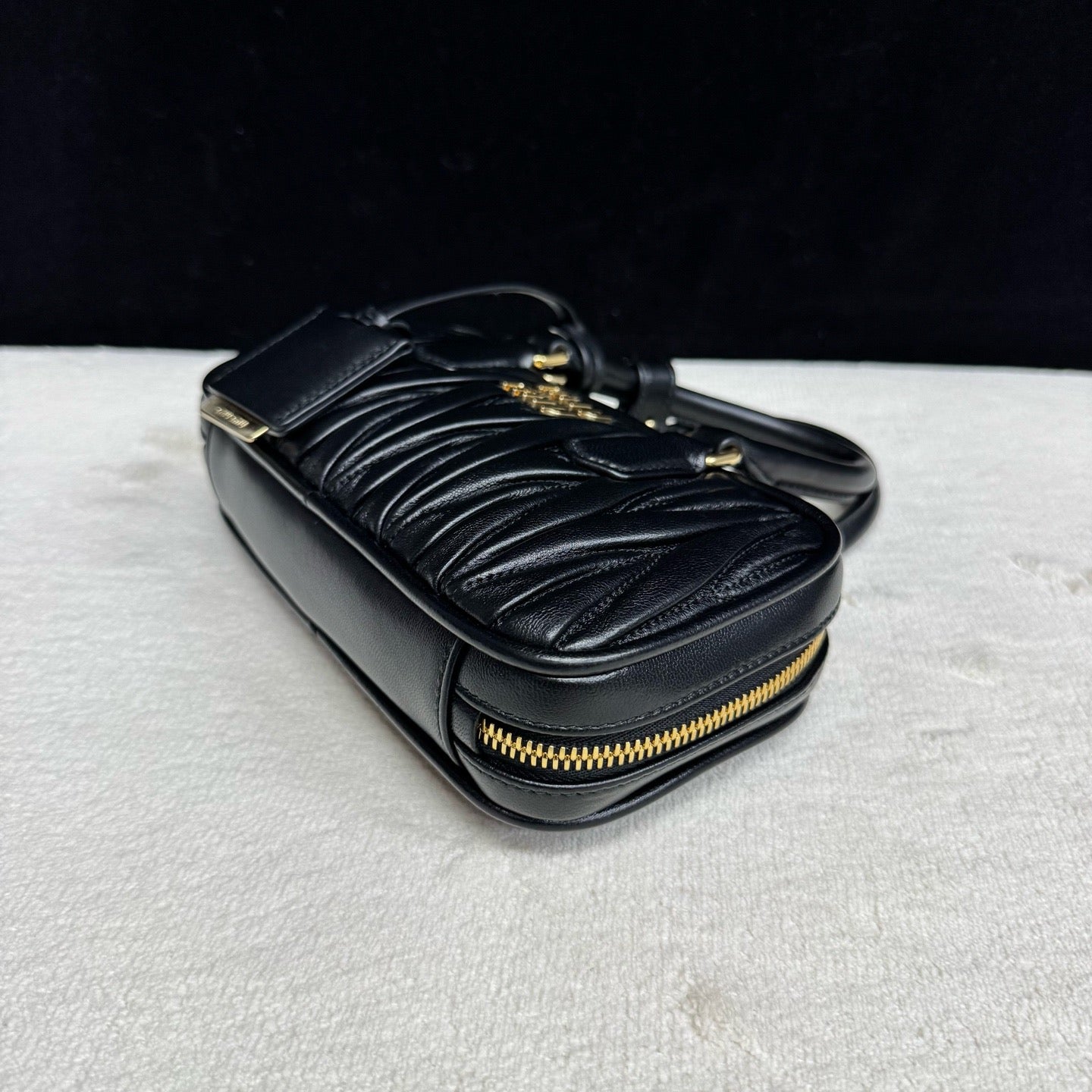 Miu Miu - Other - Leather - Black - (Mini)