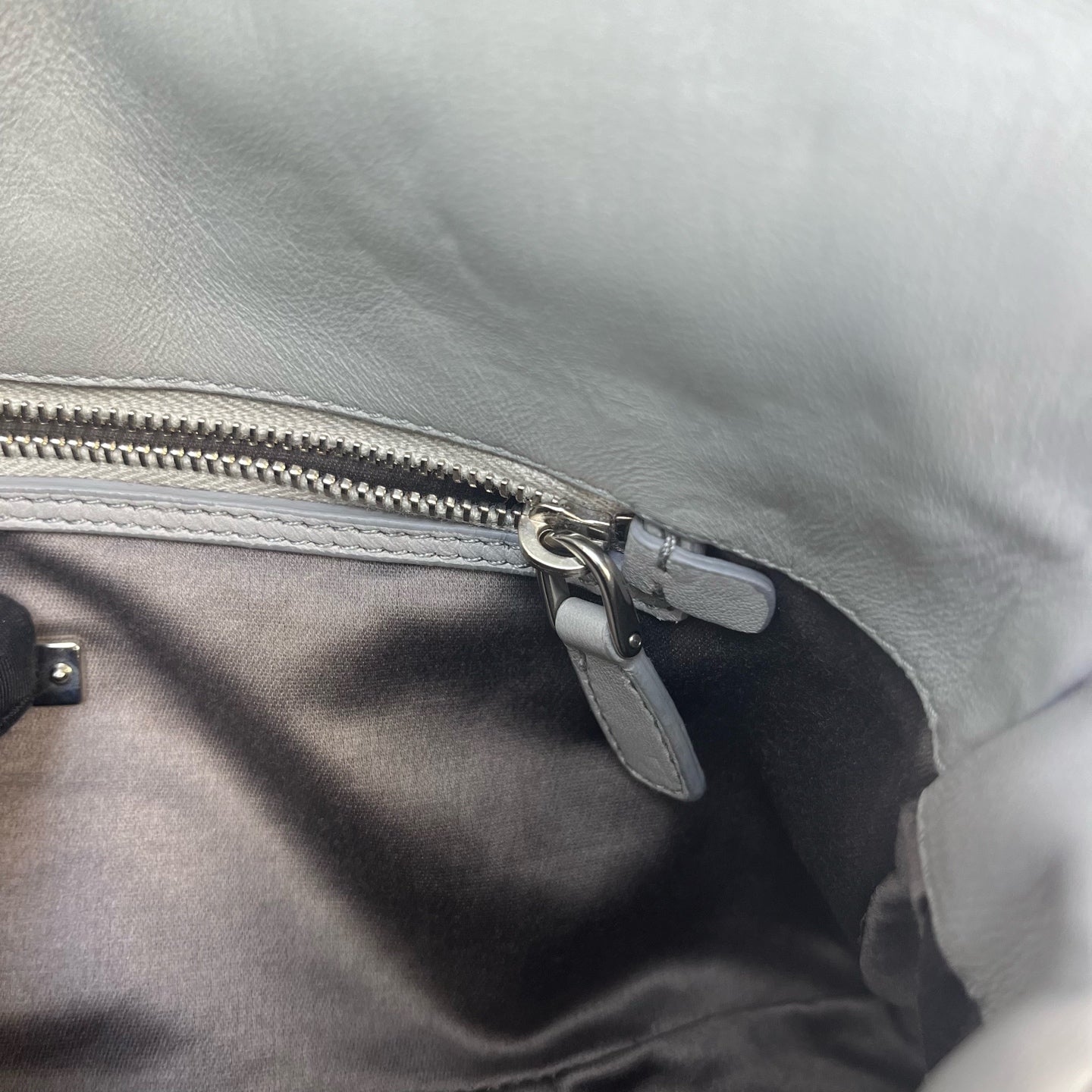 Miu Miu - Other - Leather - Grey - (Small)