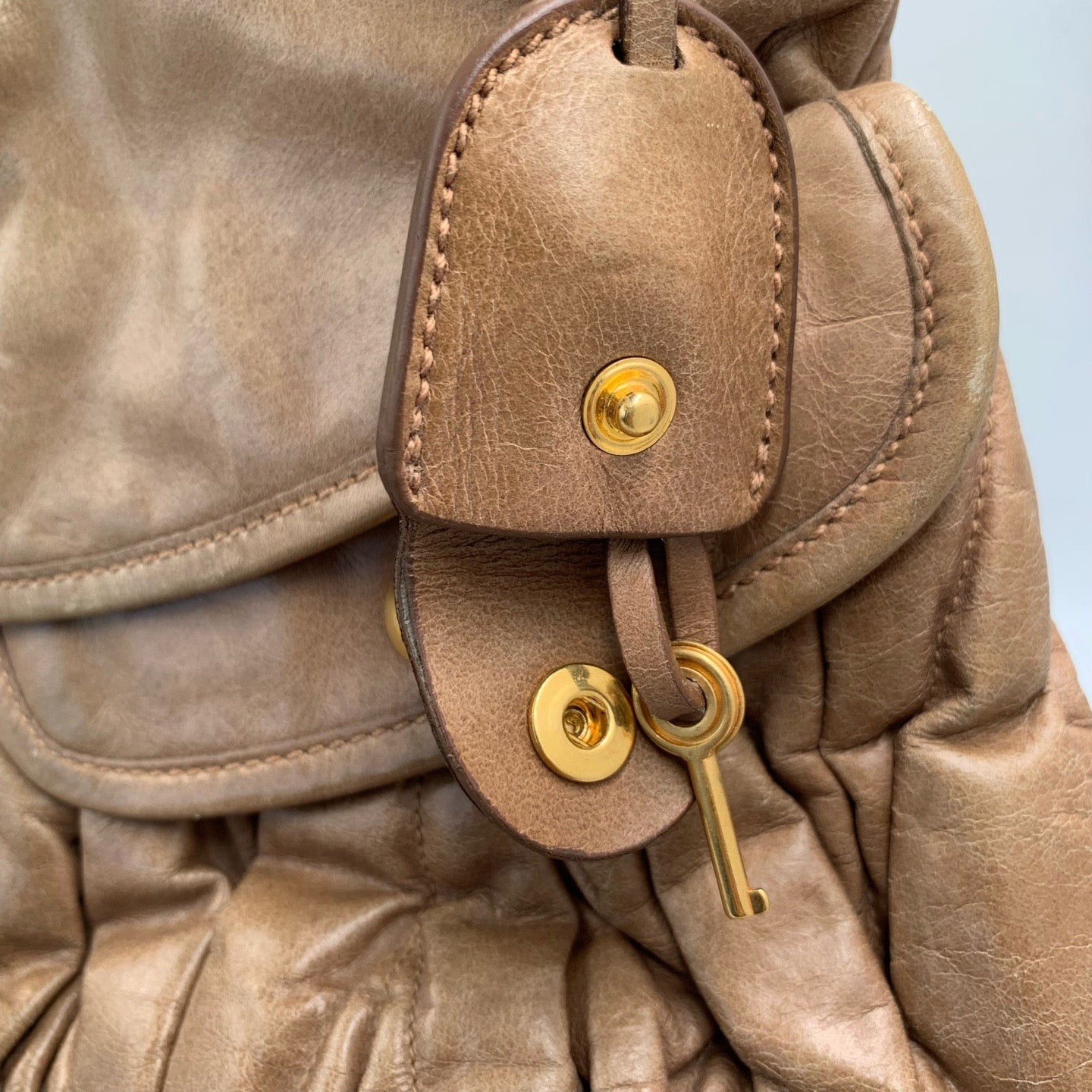 Miu Miu - Wrinkled Ingot Handbag - Leather - Camel - (medium)