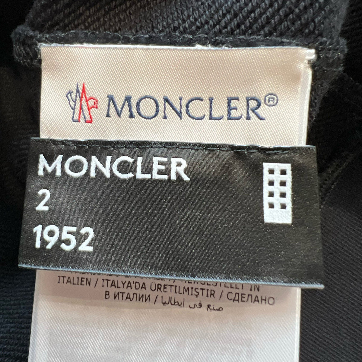 Moncler - 1952 - Cotton - Black - (M)