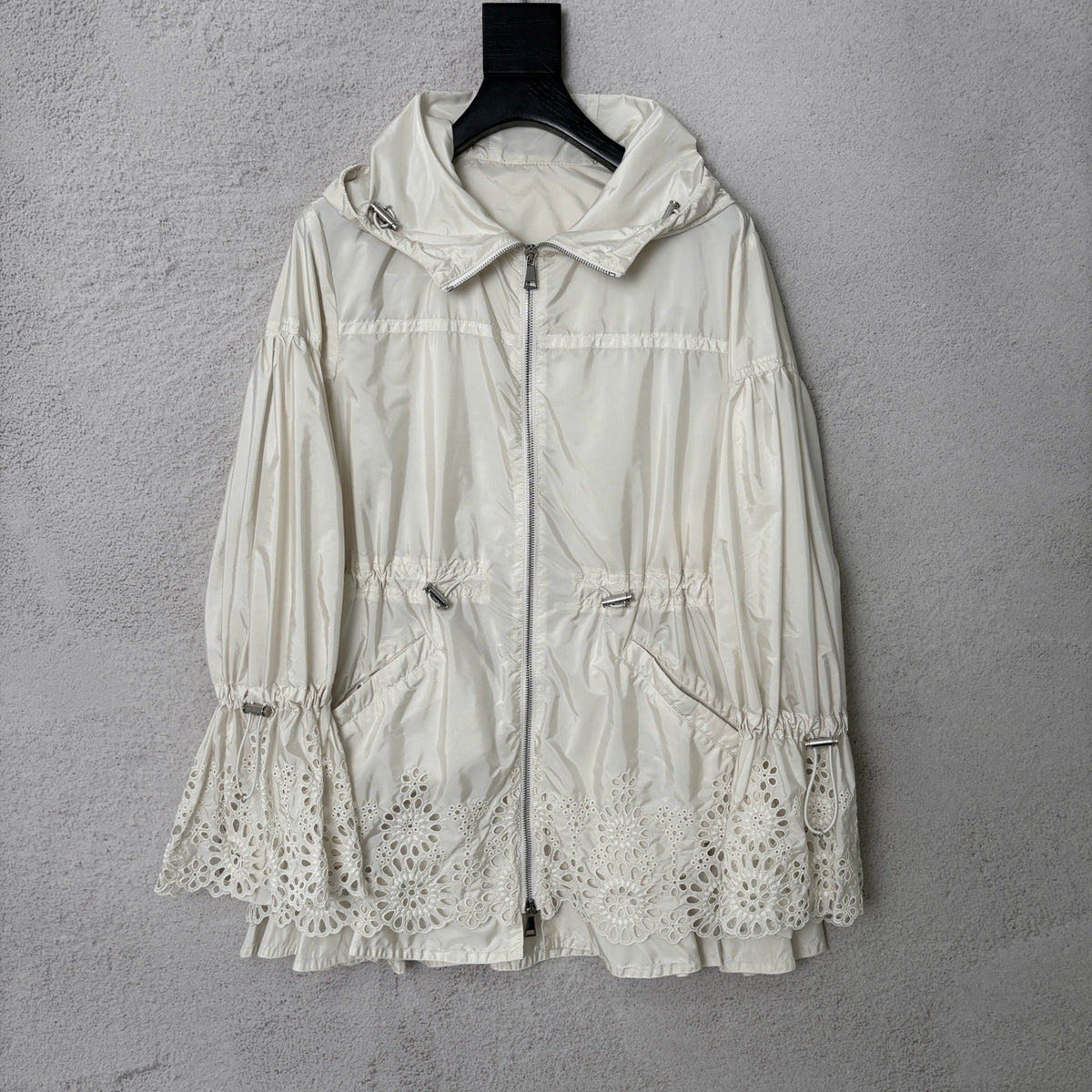 Moncler - Brazzaville - Polyamide - Beige - (1)