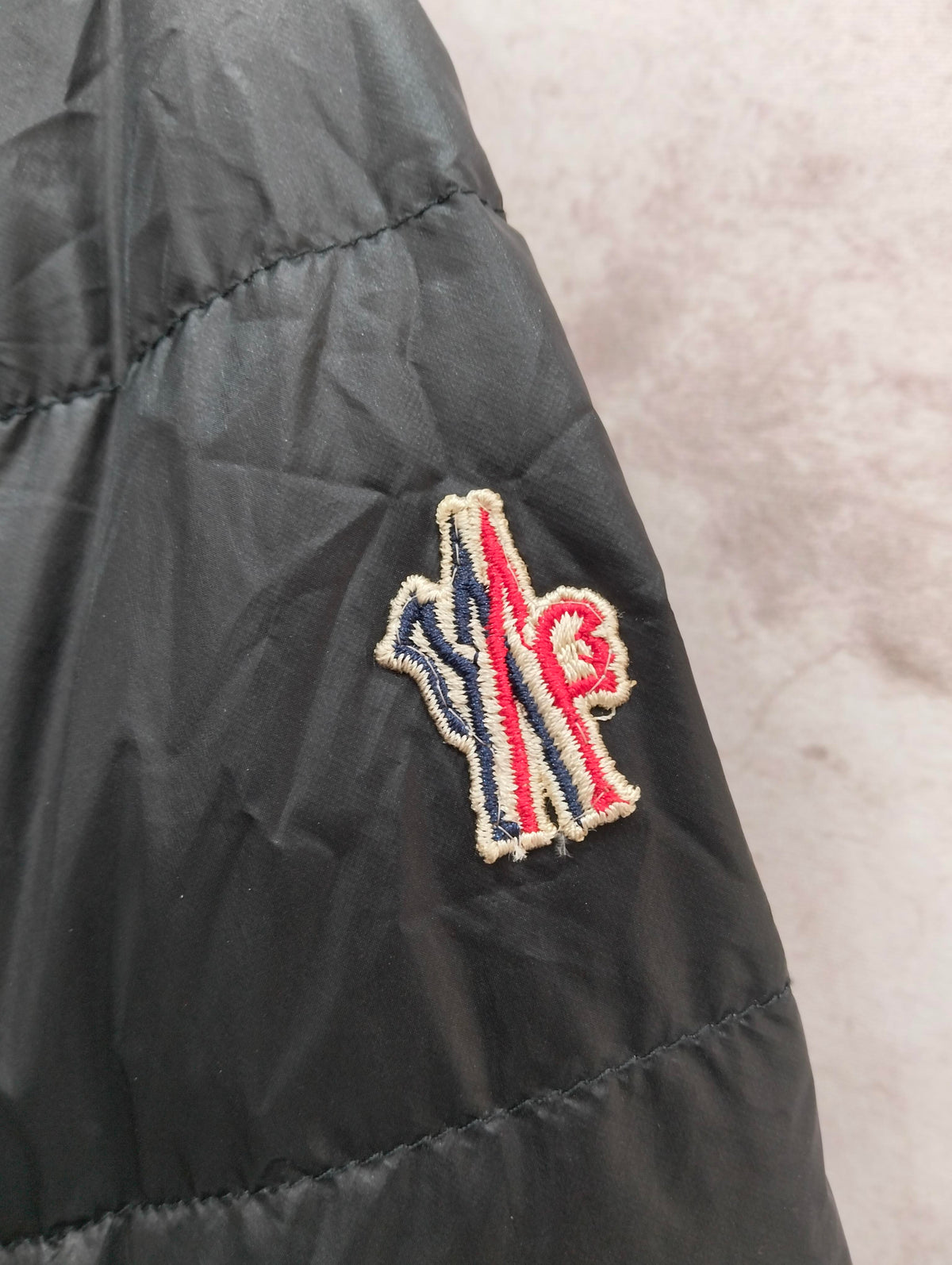 Moncler - Canmore - Polyamide - Black - (1)