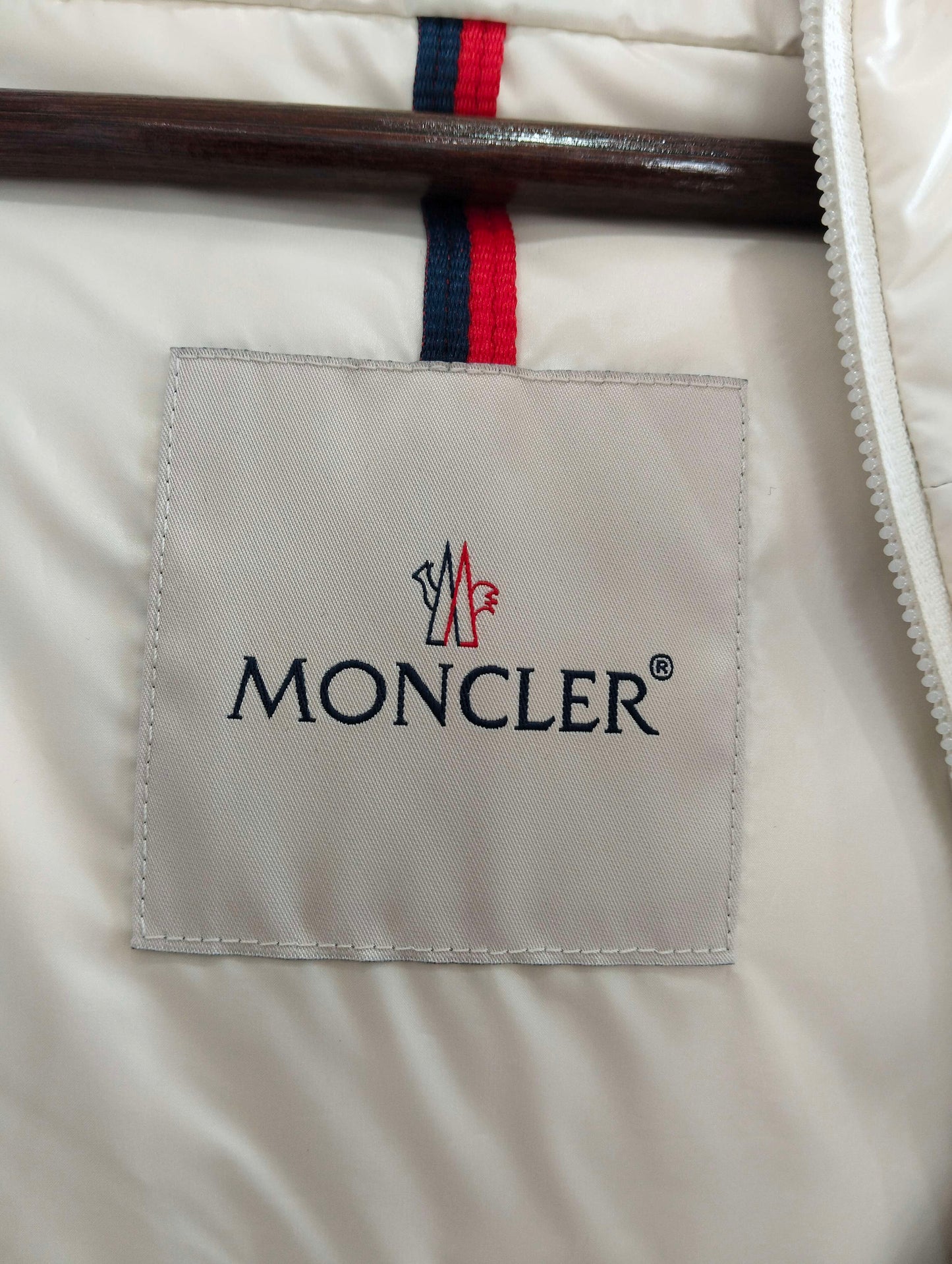 Moncler - CORNOUR GIUBBOTTO - Polyamide - White - (5)