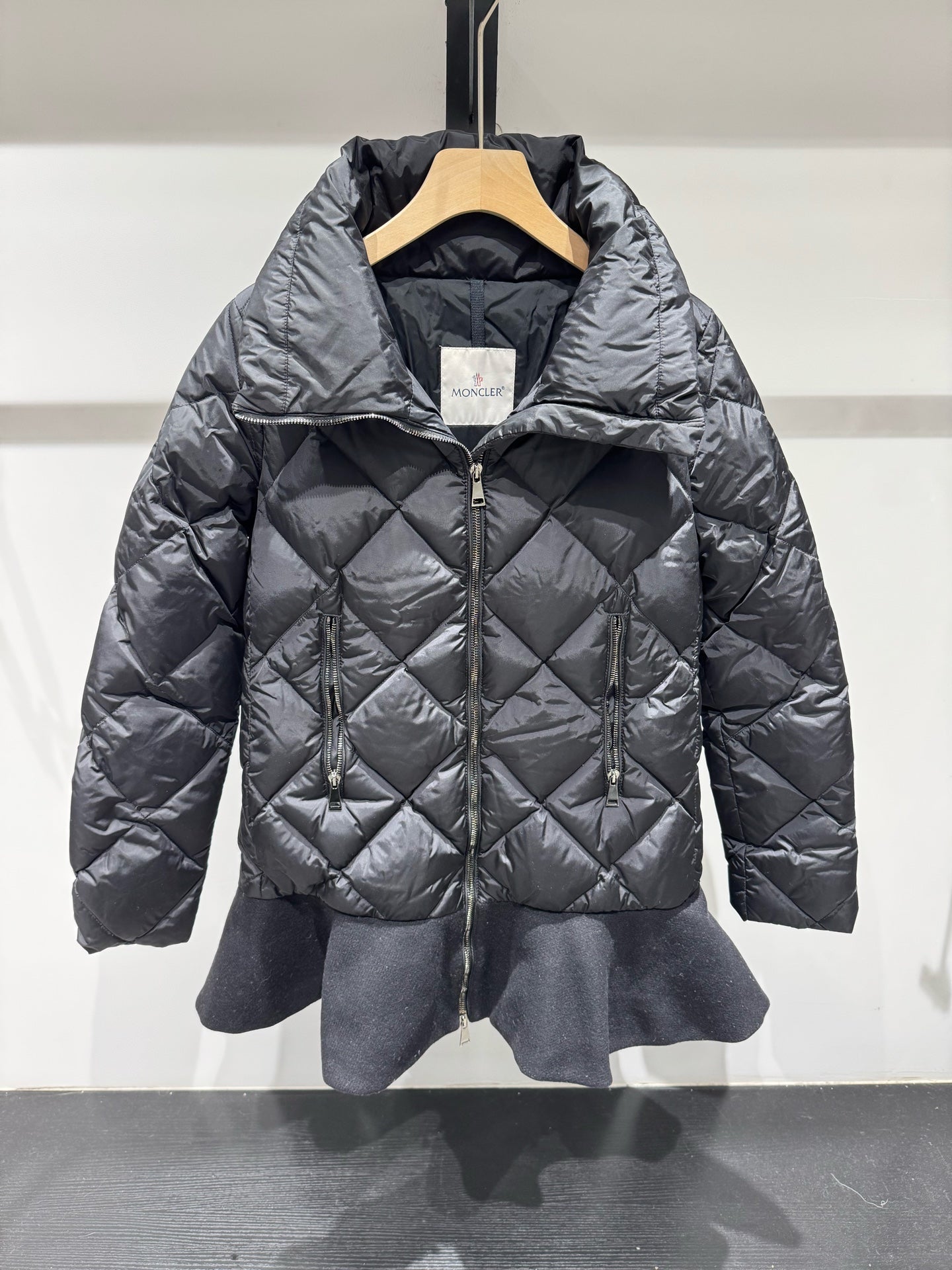 Moncler - Vouglans - Polyamide - Black - (0)
