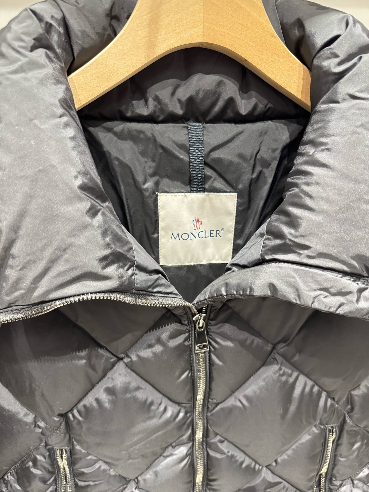 Moncler - Vouglans - Polyamide - Black - (0)