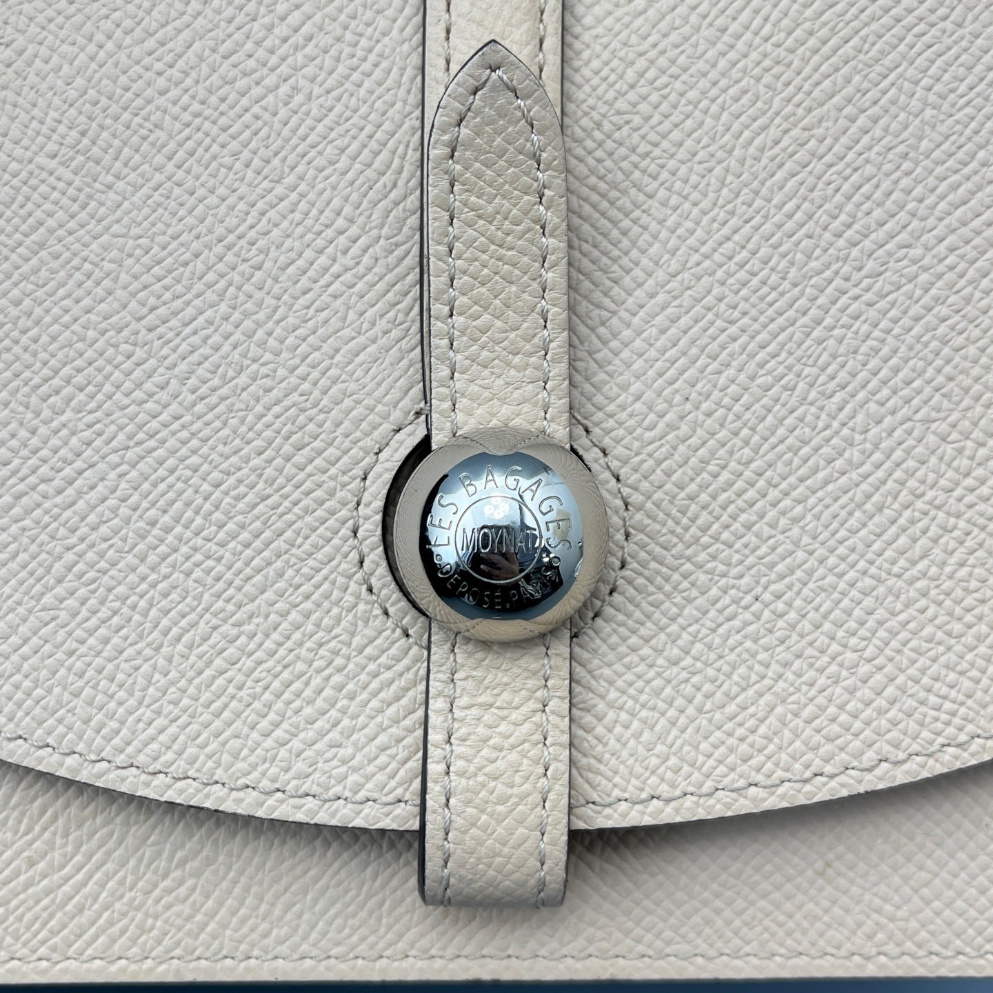 Moynat - Triangle Box Bag - Grained leather - Beige - (Small)