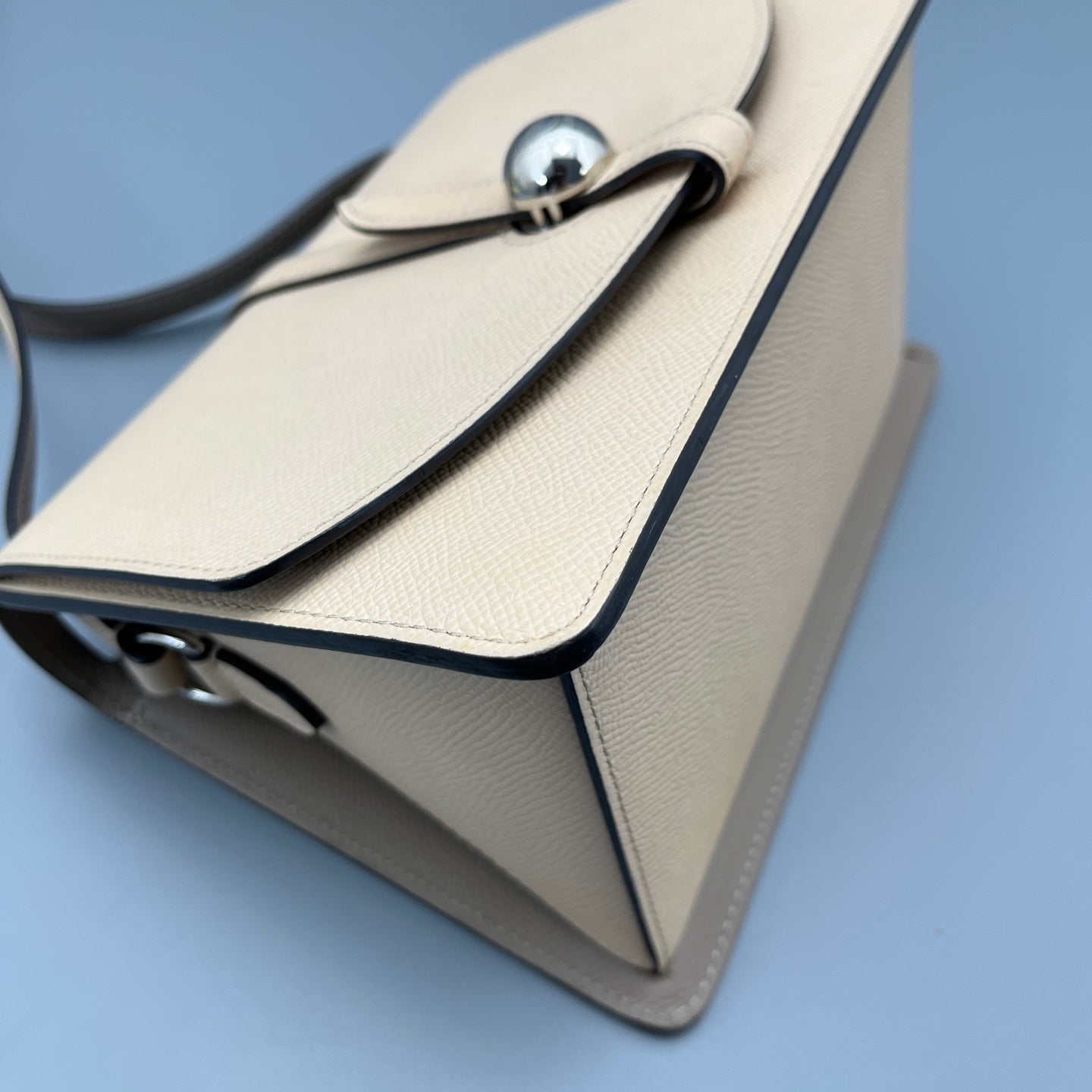 Moynat - Triangle Box Bag - Grained leather - Light pink - (mini)