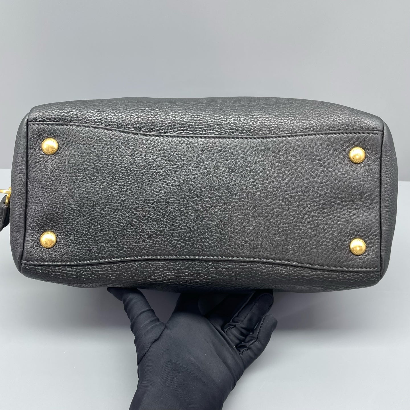 Prada - Boston Bag L7608 - Grained leather - Black - (medium)