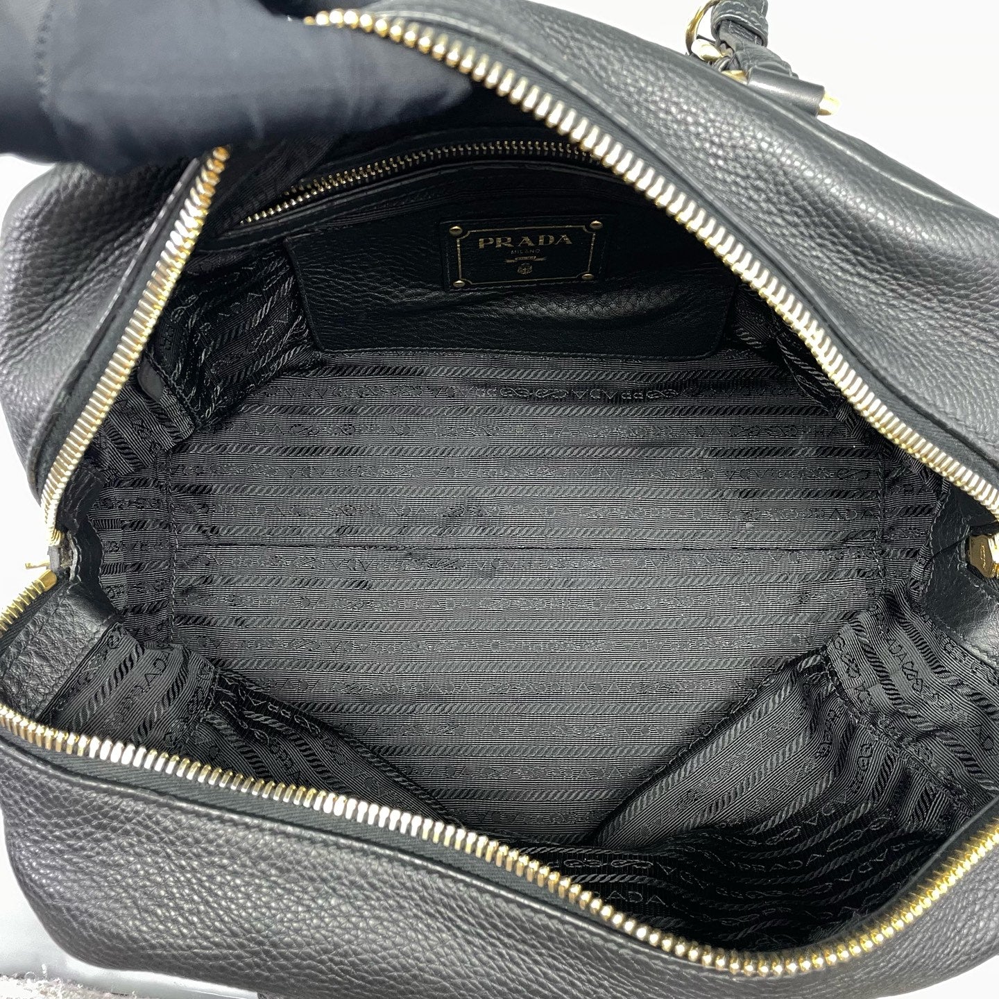 Prada - Boston Bag L7608 - Grained leather - Black - (medium)