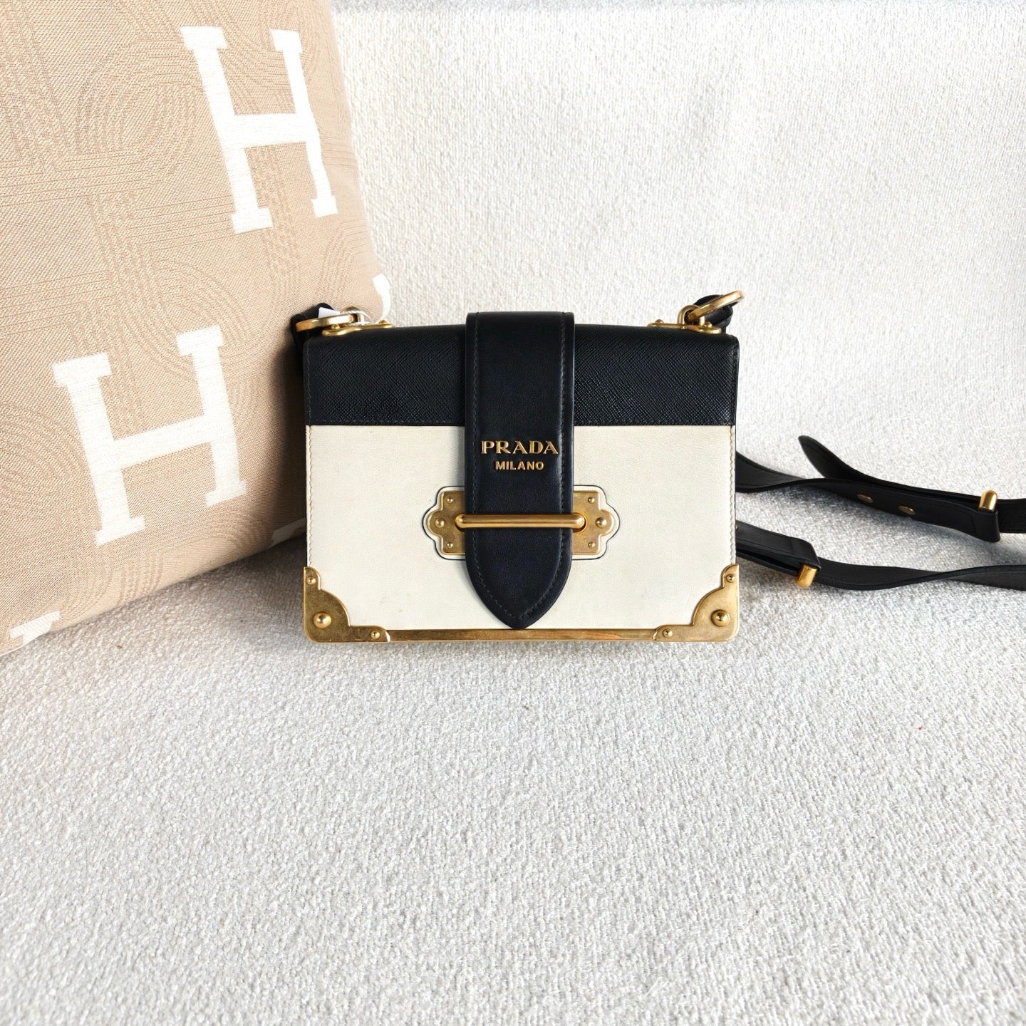 Prada - Cahier - Leather - Black and White - (small)