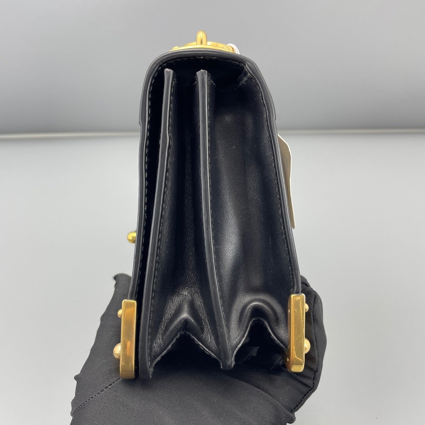 Prada - Cahier - Saffiano and smooth calf leather - Black with Gold-Tone Hardware - (Small)