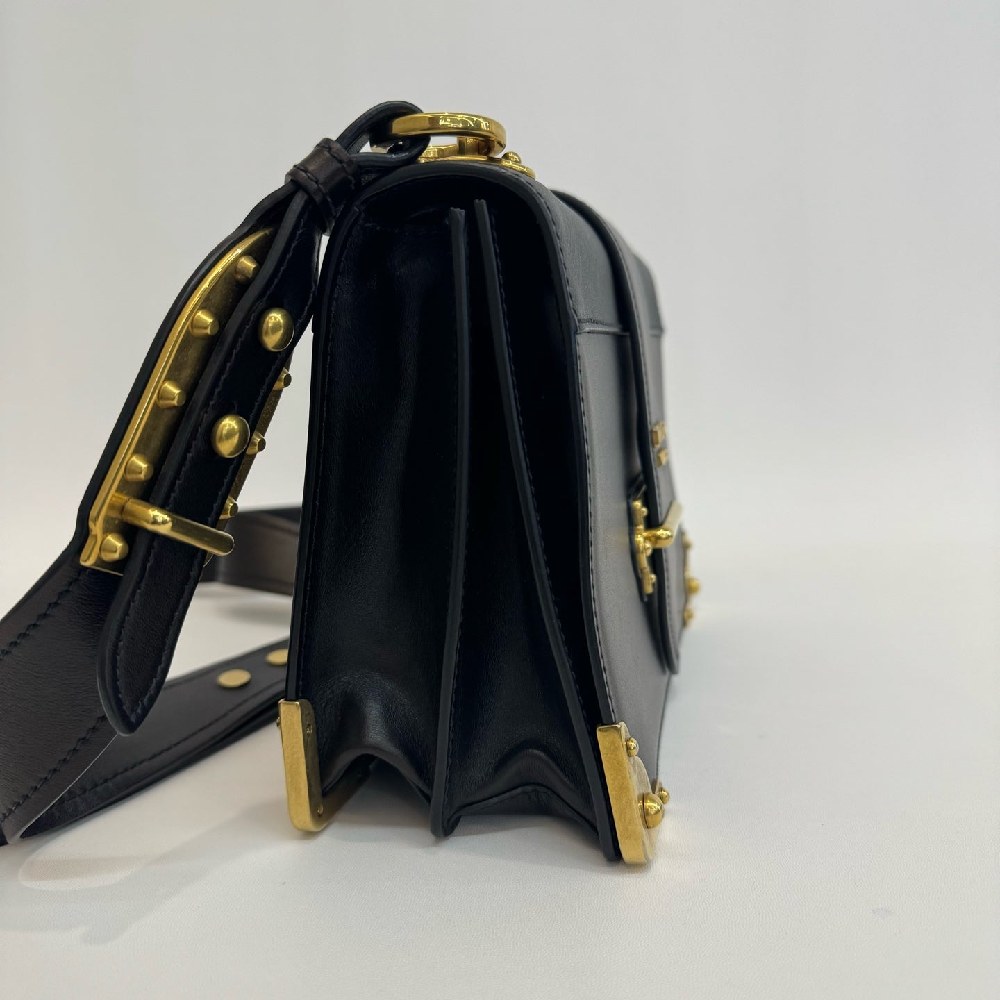 Prada - Cahier - Saffiano and smooth leather - Black with Gold-Tone Hardware - (small)
