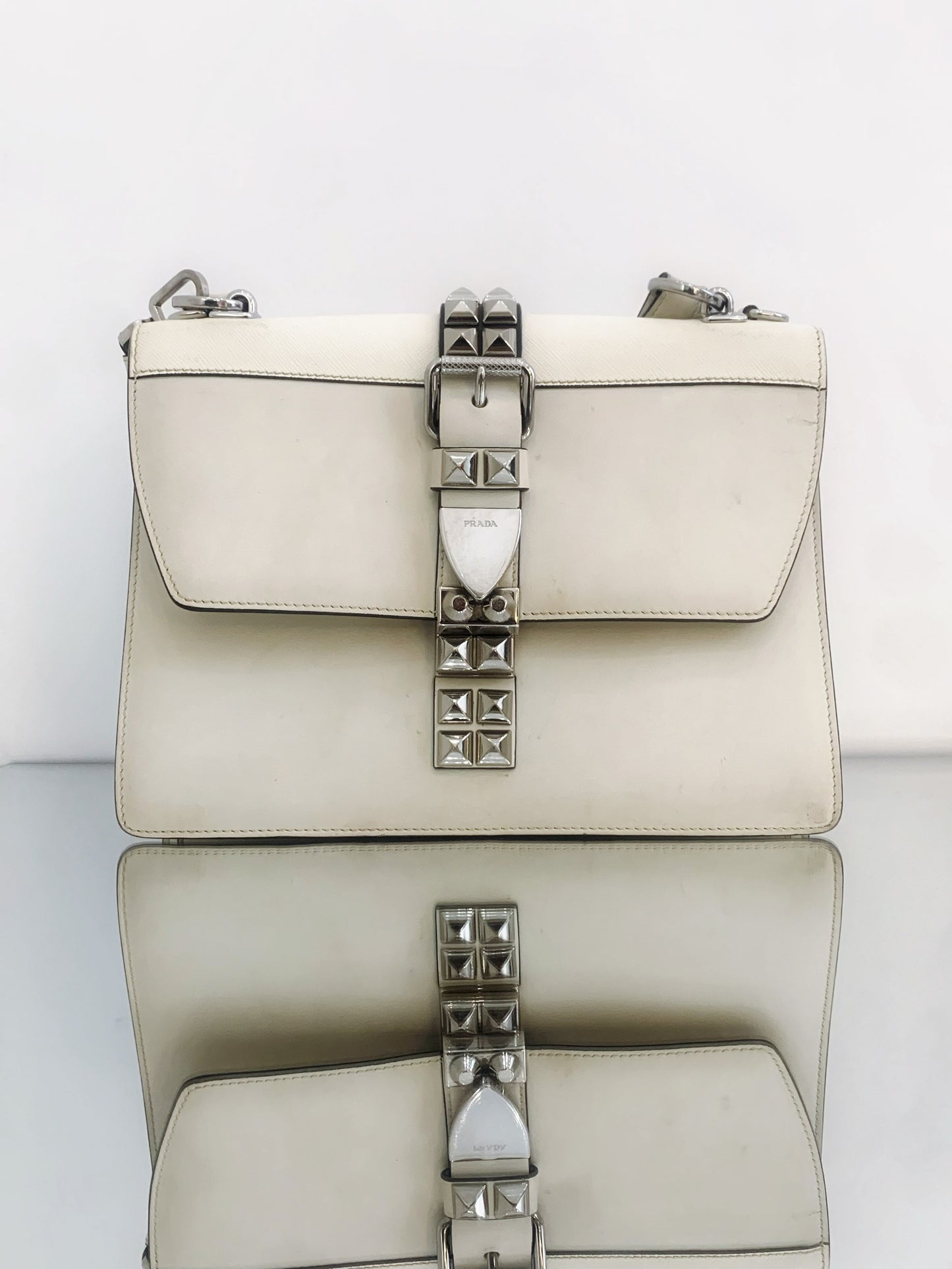 Prada - Cahier Studded Accordion Shoulder Bag - Leather - White - (medium)