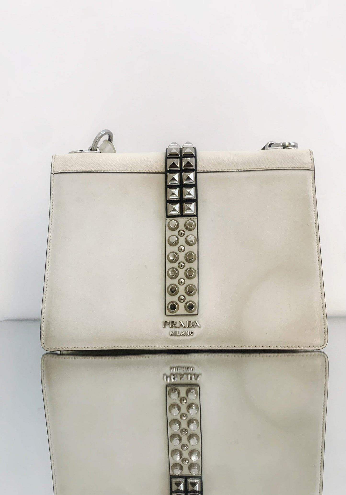 Prada - Cahier Studded Accordion Shoulder Bag - Leather - White - (medium)