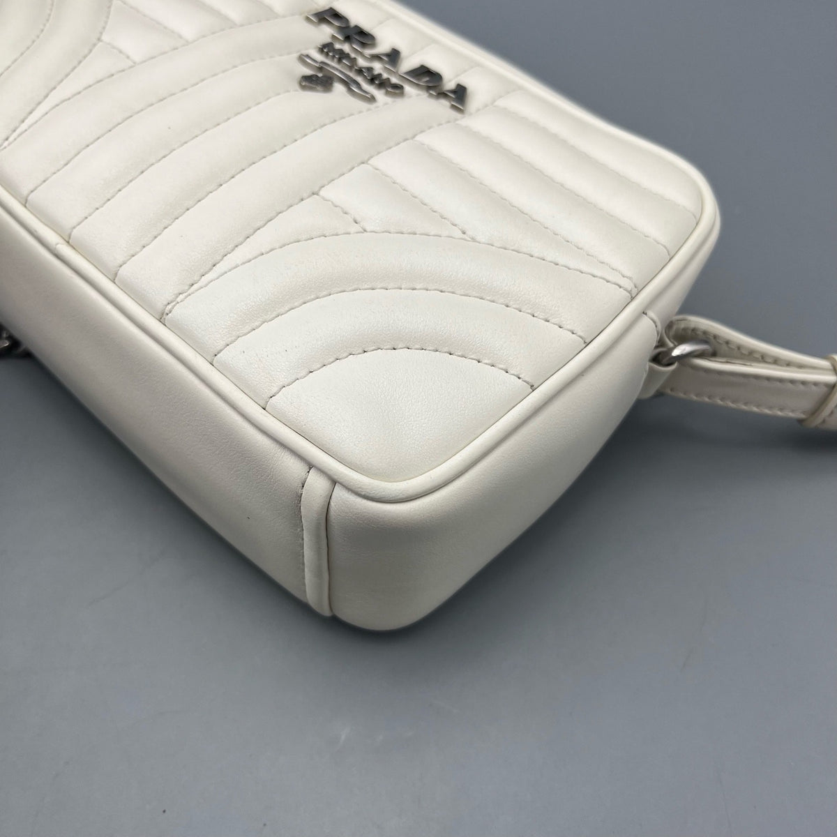 Prada - Camera Bag - Leather - White