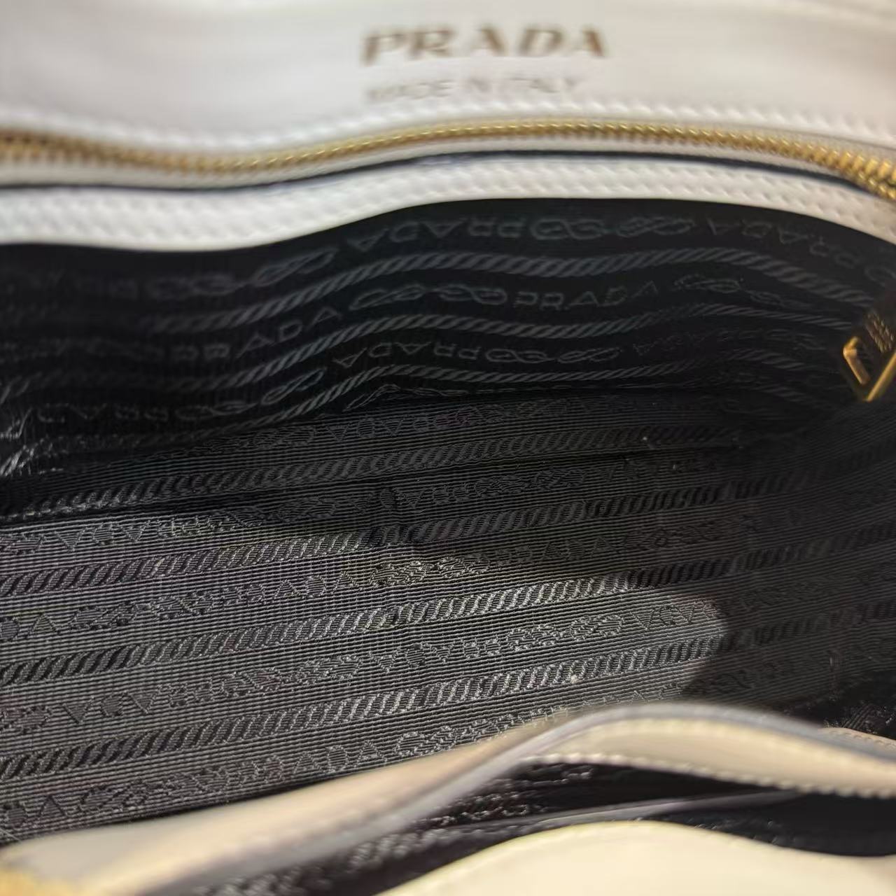 Prada - Camera Bag - Smooth Leather - White with Blue Accent - (mini)