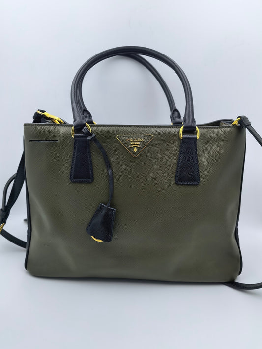 Prada - City Calf - Leather - Green - (large)