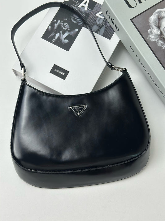 Prada - Cleo - Leather - Black - (small)