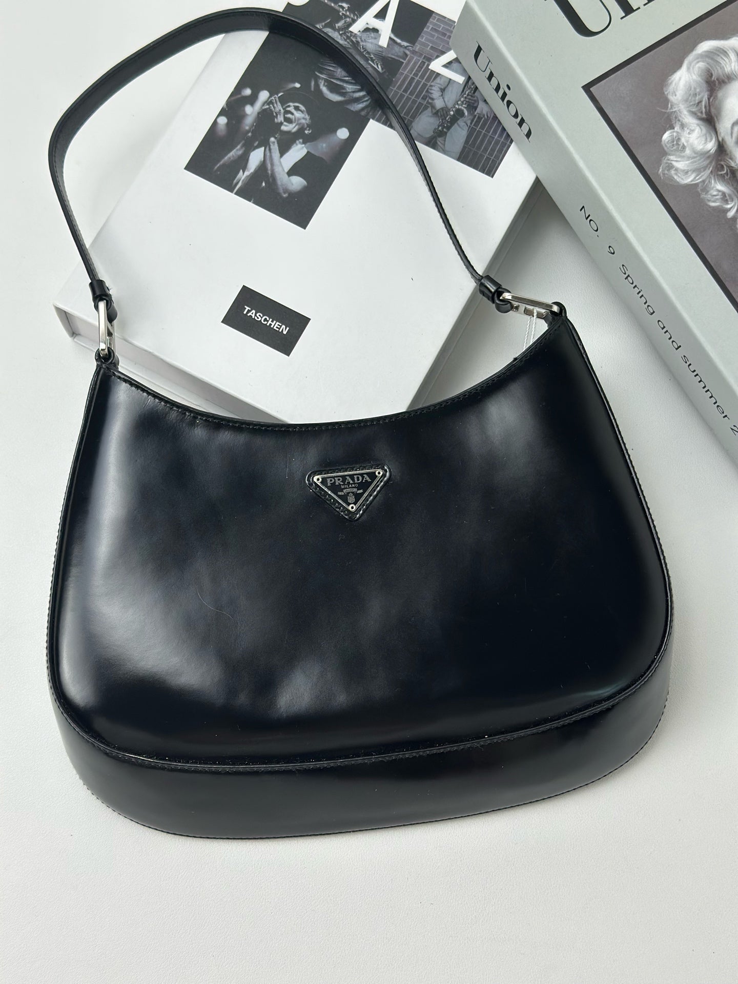 Prada - Cleo - Leather - Black - (small)