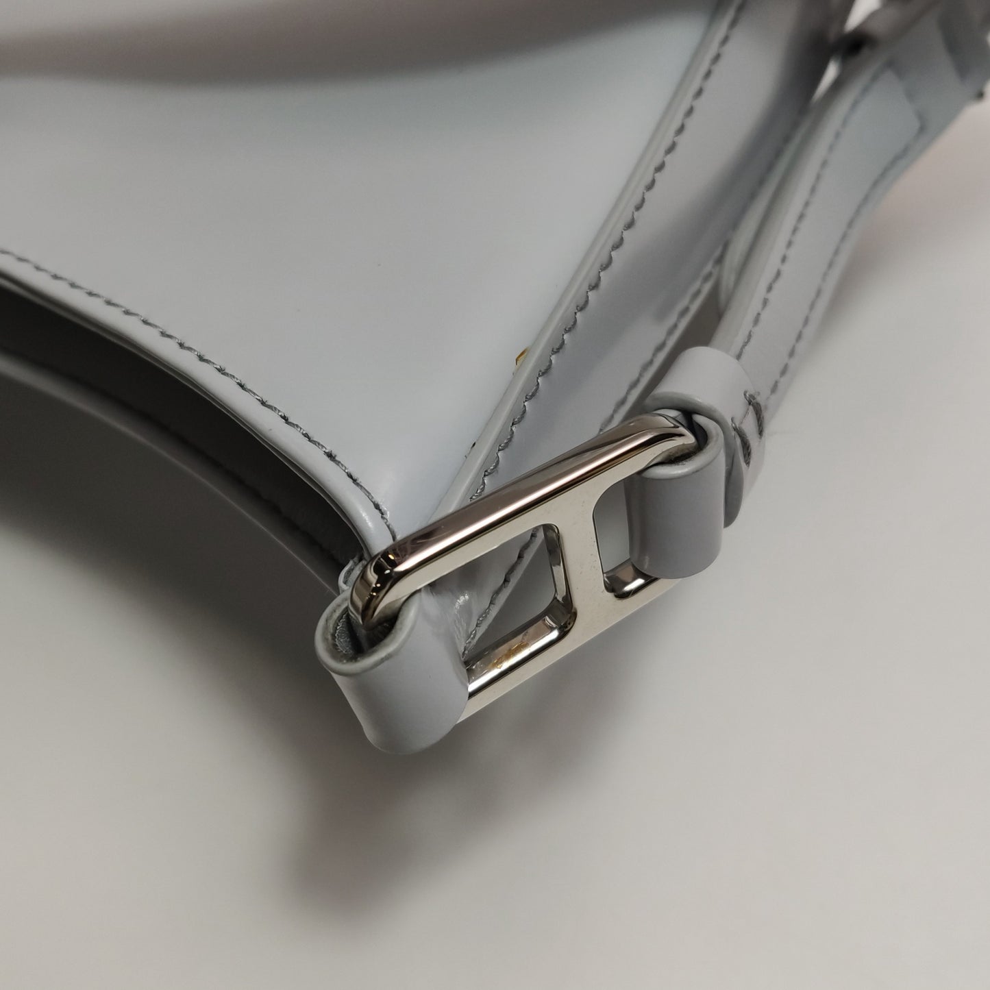 Prada - Cleo - Leather - Grey - (medium)
