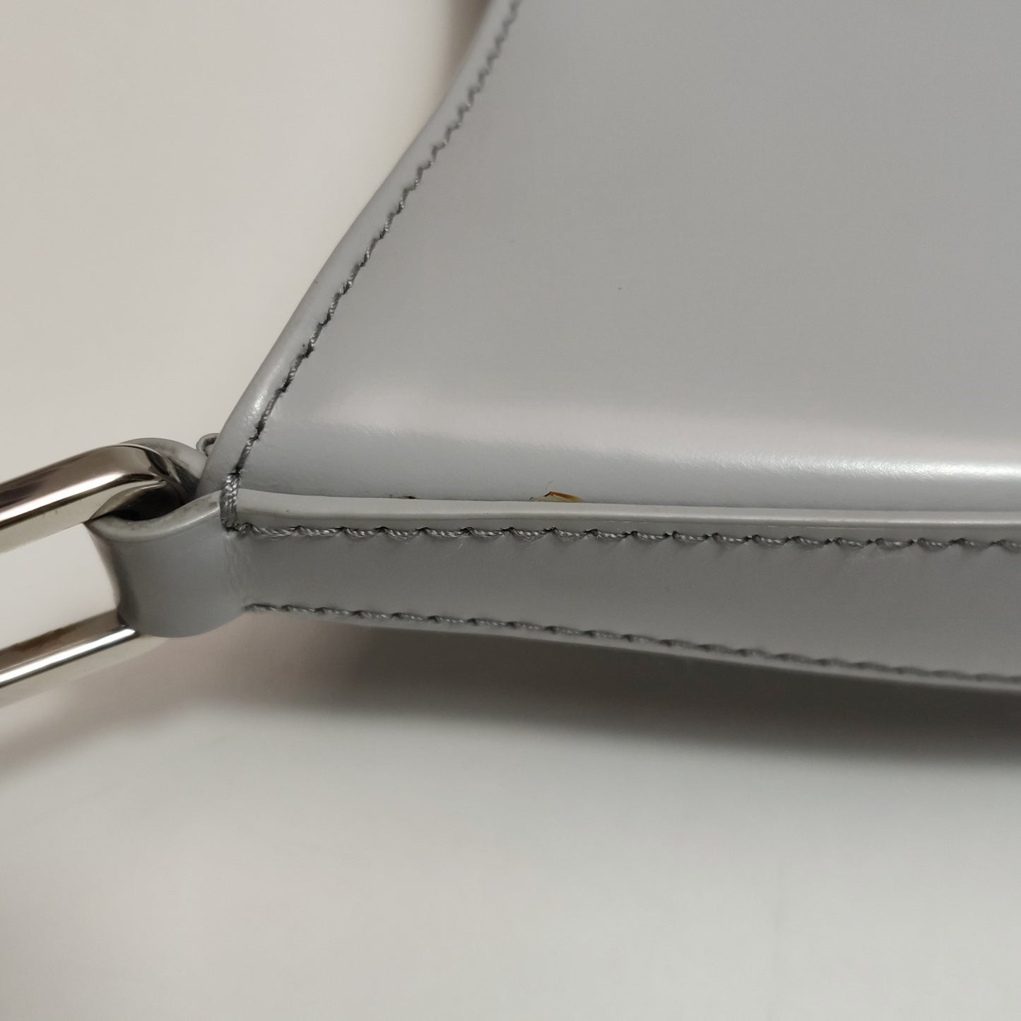 Prada - Cleo - Leather - Grey - (medium)