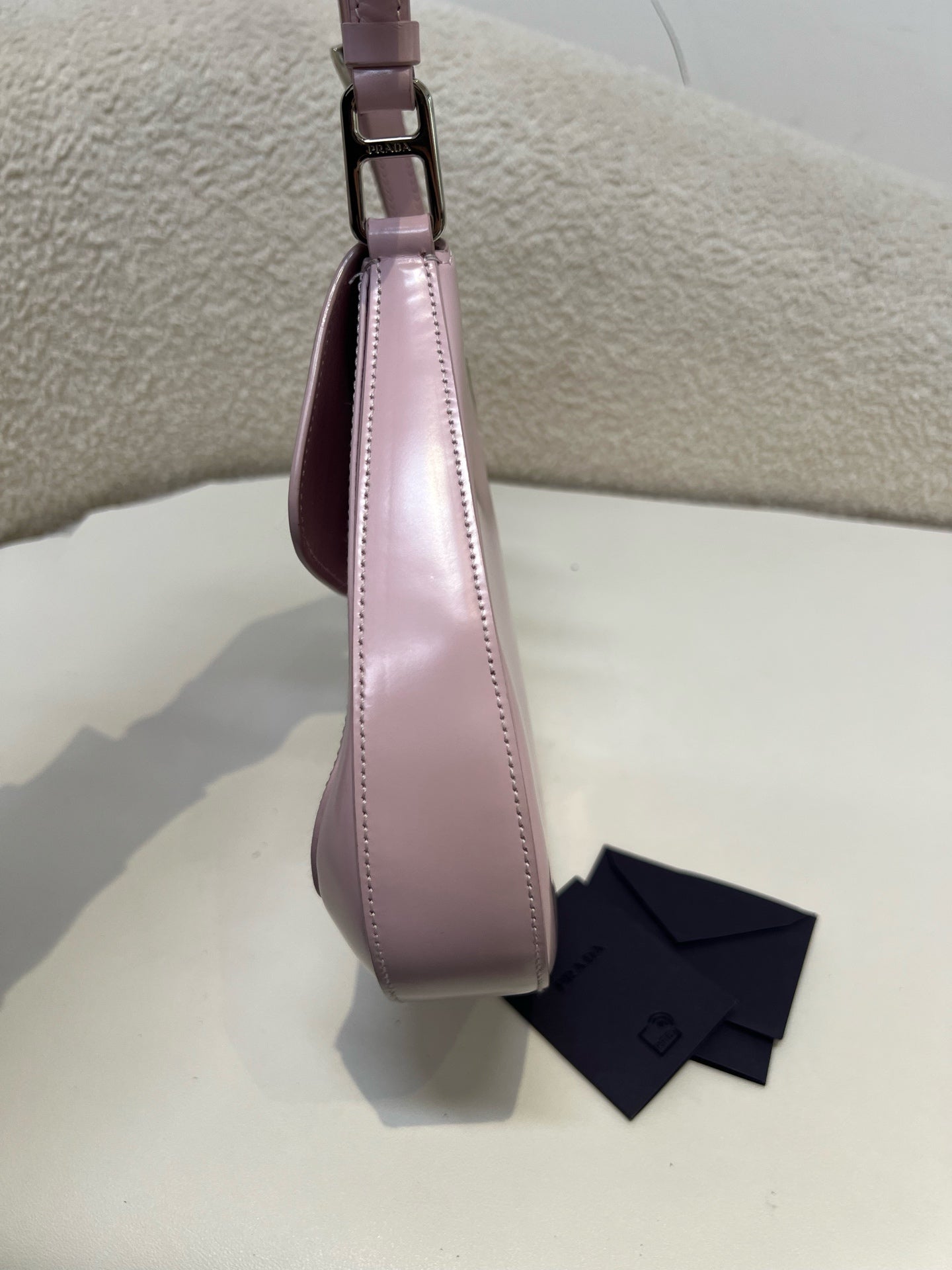 Prada - Cleo - Leather - Pink - (medium)