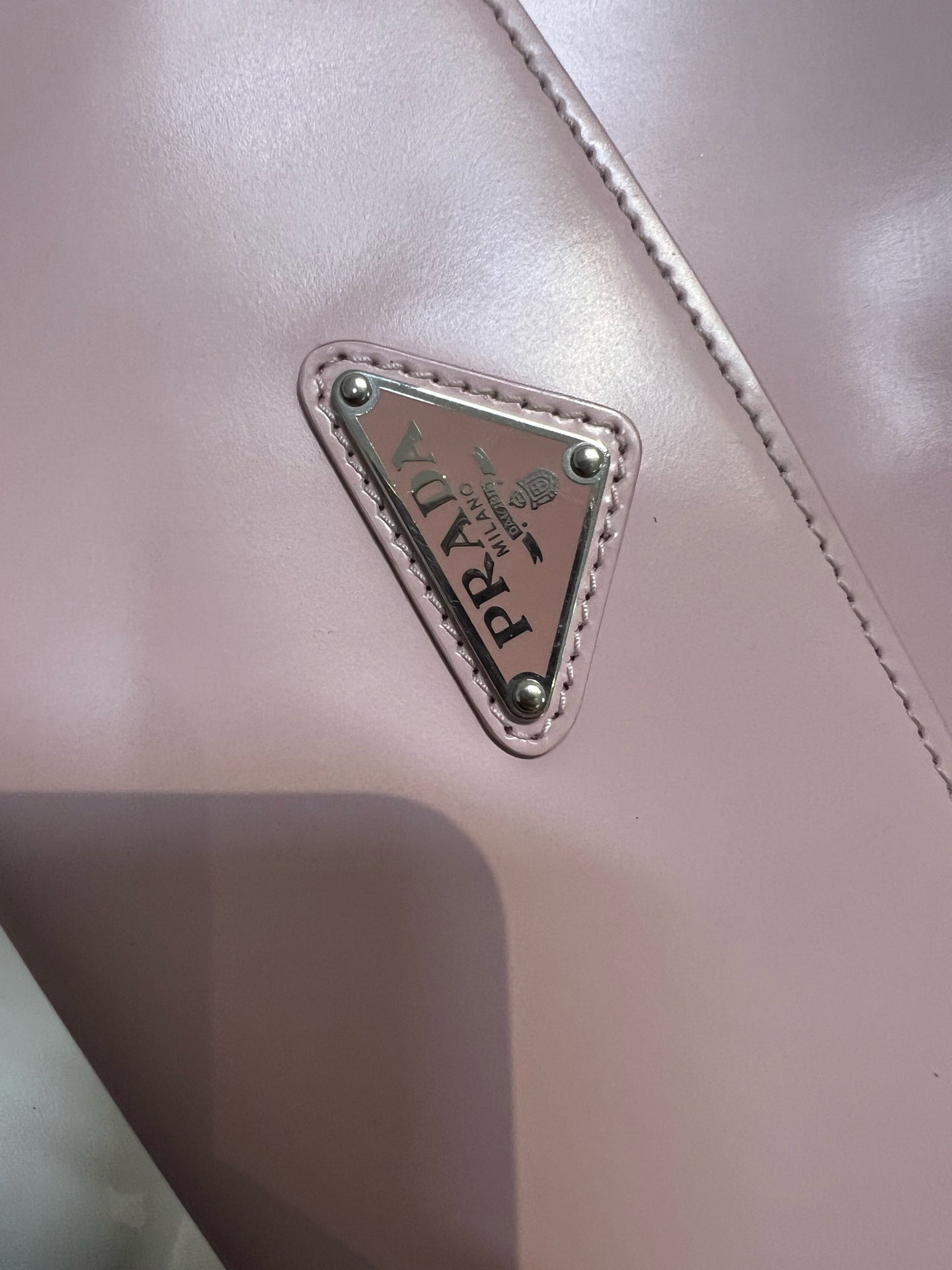 Prada - Cleo - Leather - Pink - (medium)