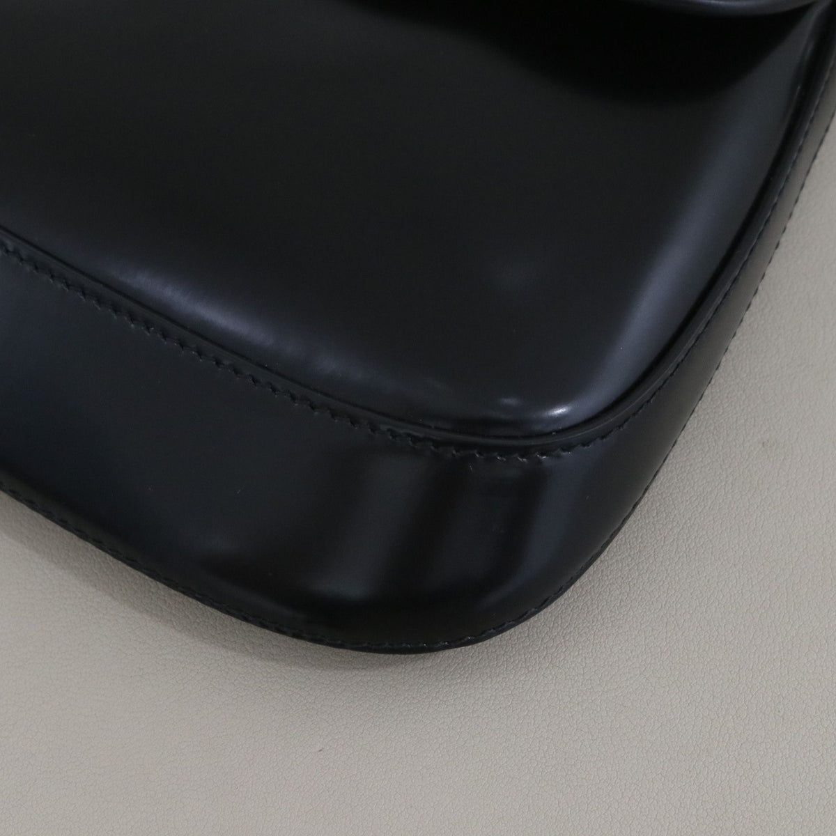 Prada - Cleo mini - Leather - Black - (mini)