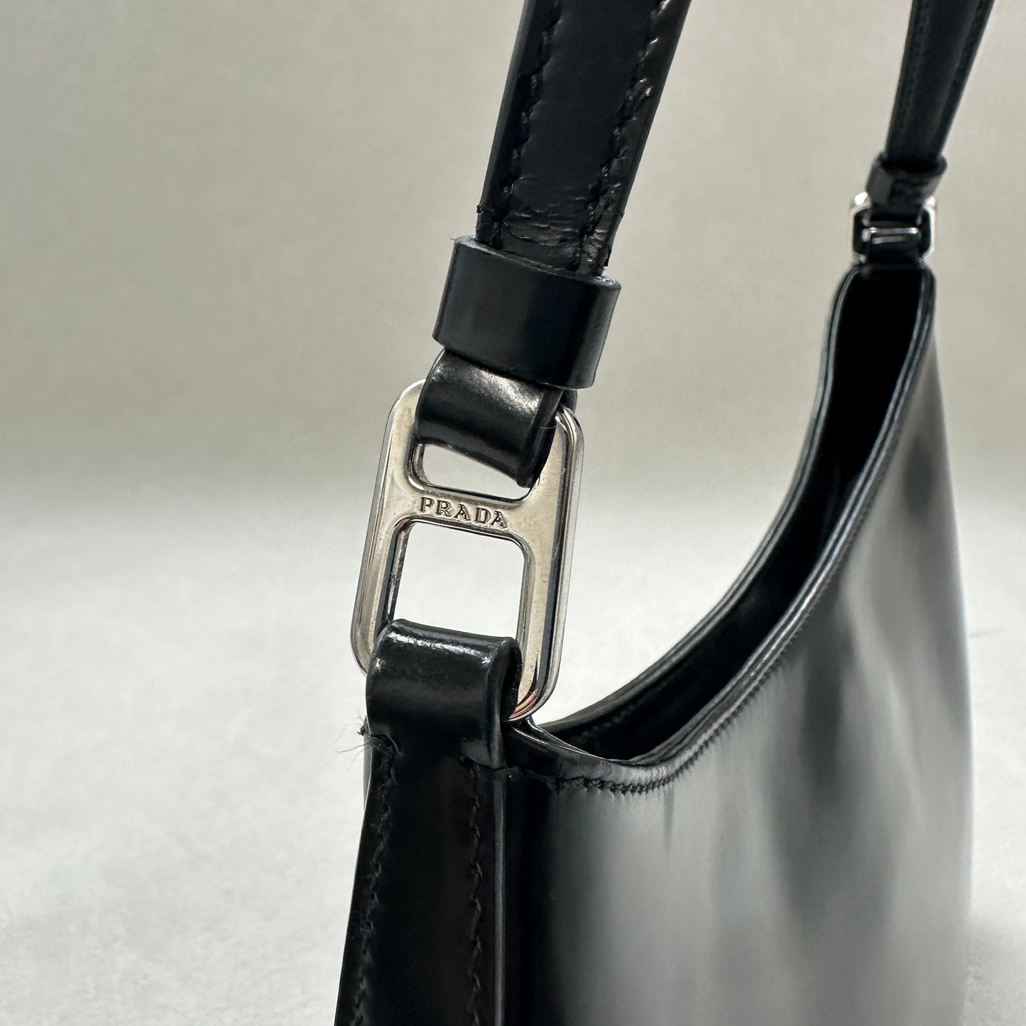 Prada - Cleo - Patent leather - Black - (small)
