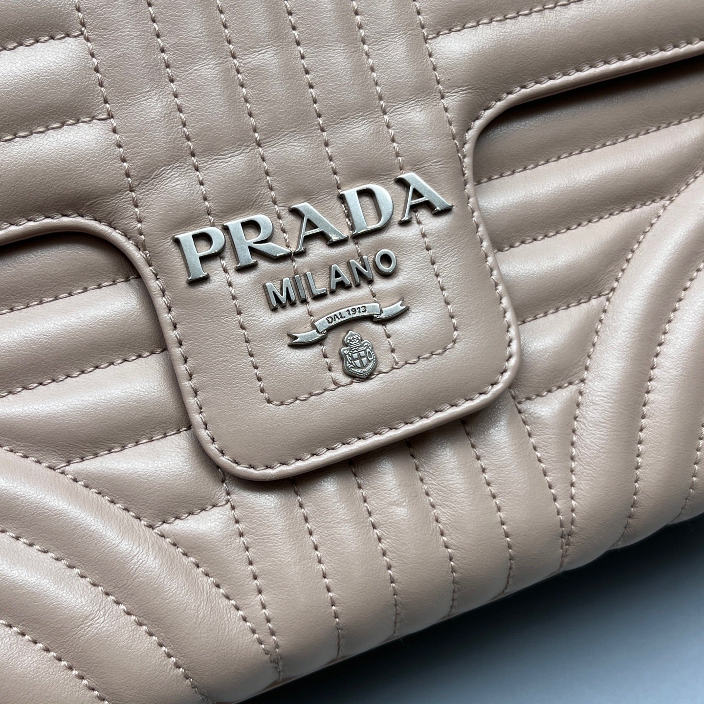 Prada - Diagramme - Leather - Beige - (small)