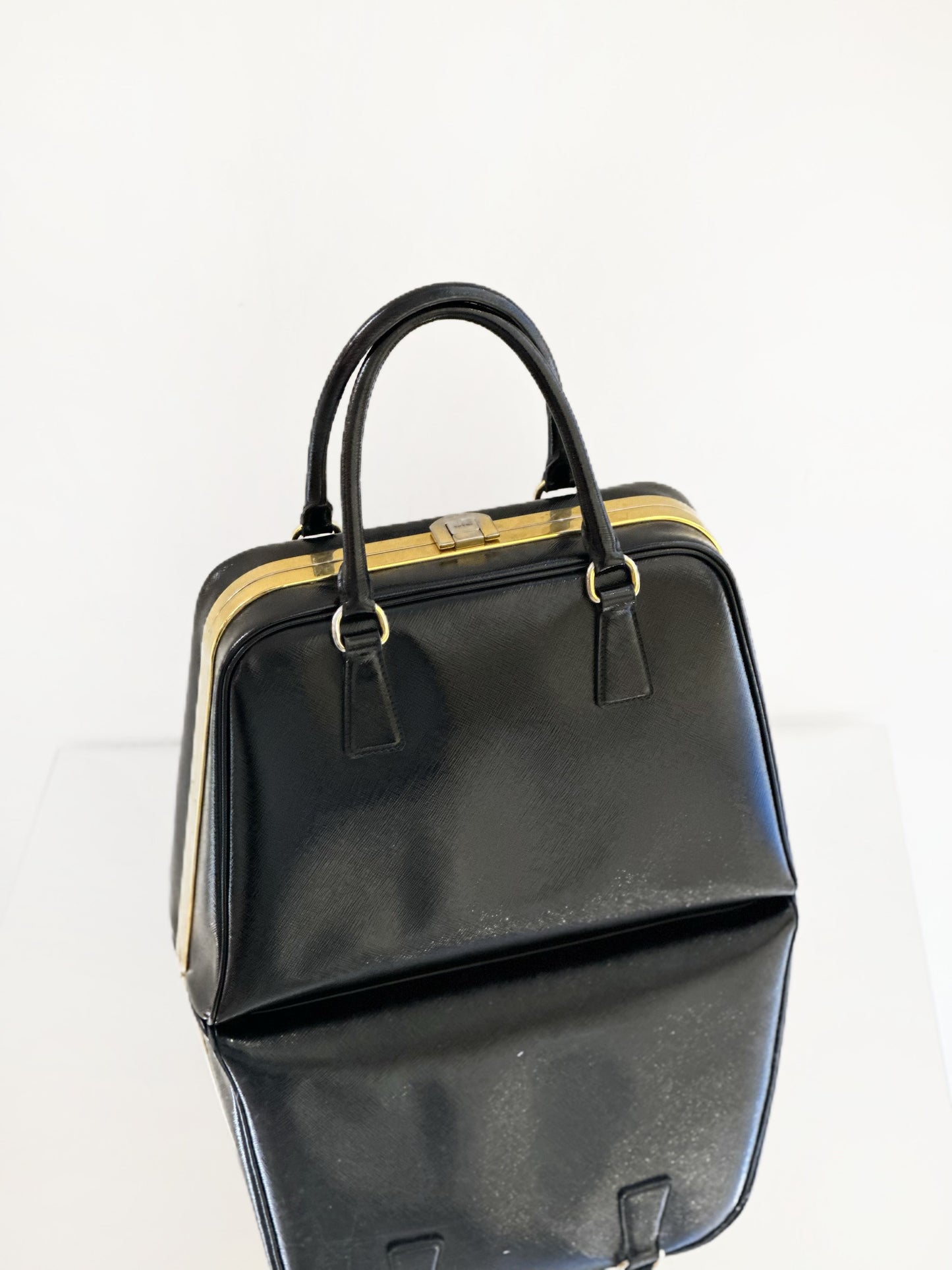 Prada - Doctor's Bowling Bag - Saffiano leather - Black - (medium)