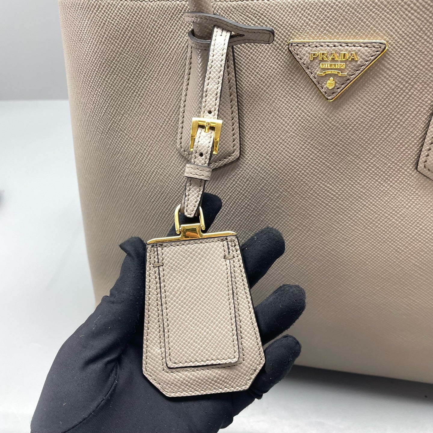 Prada - Double - Leather - Grey - (large)