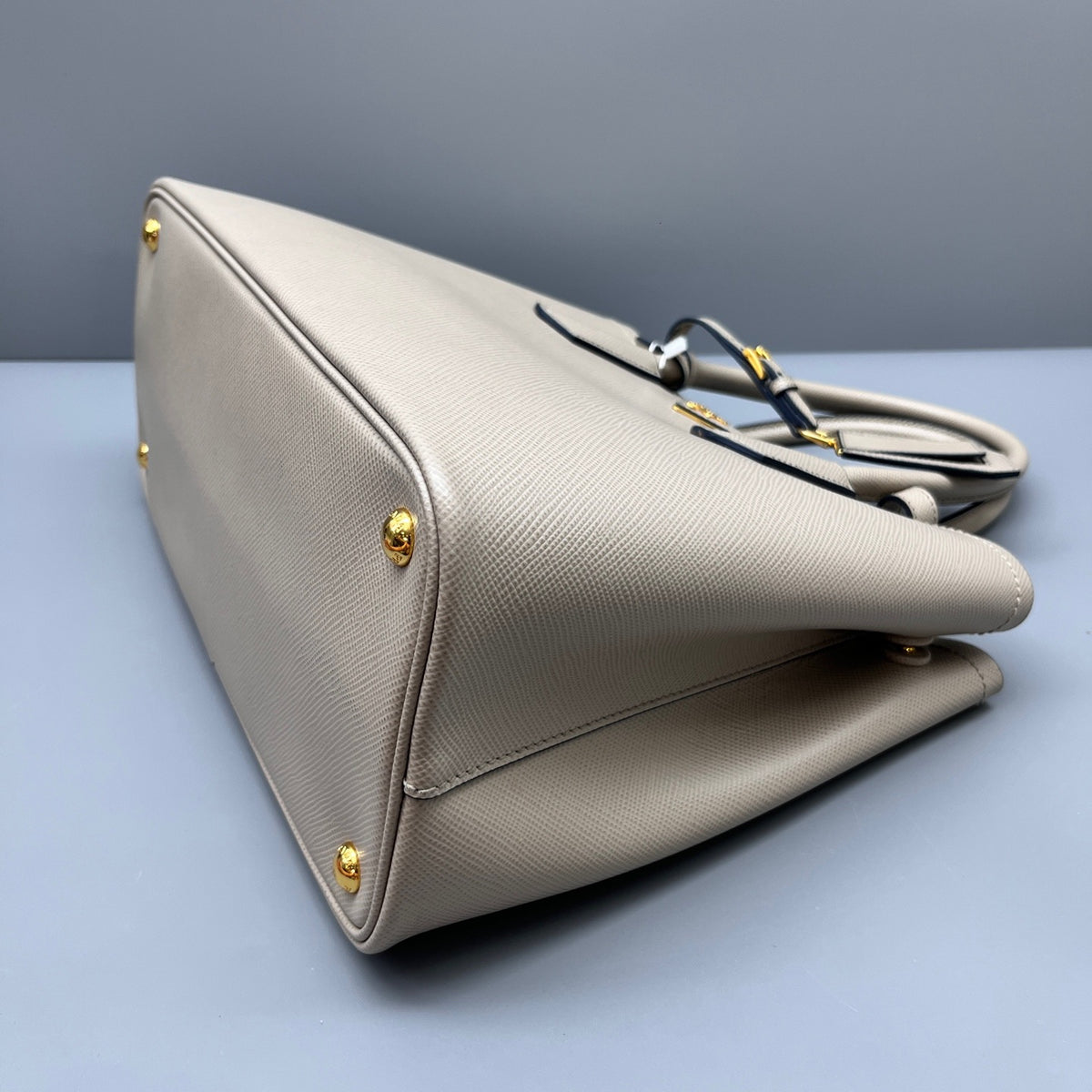 Prada - Double - Leather - Grey - (medium)