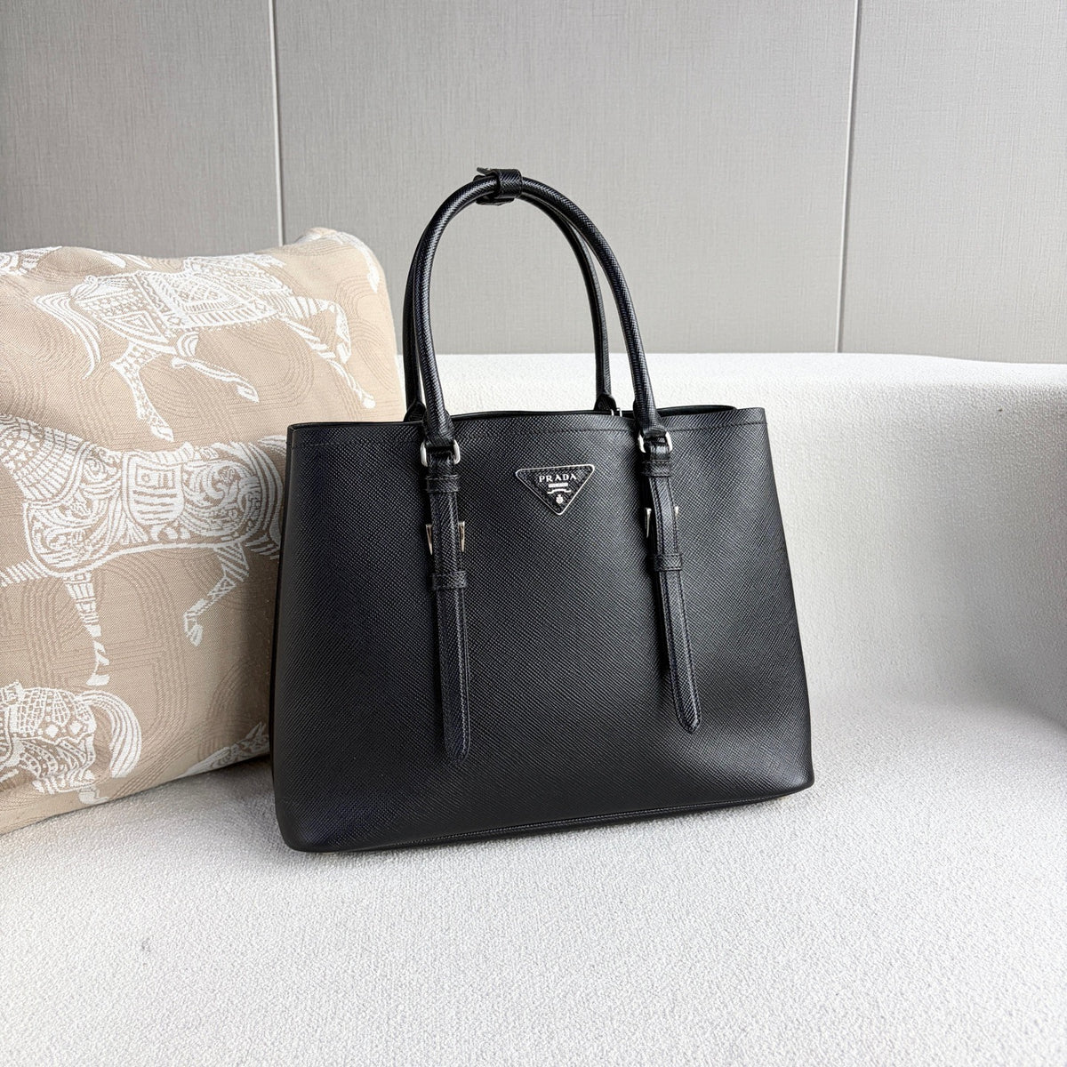 Prada - Double Tote - Leather - Black - (medium)