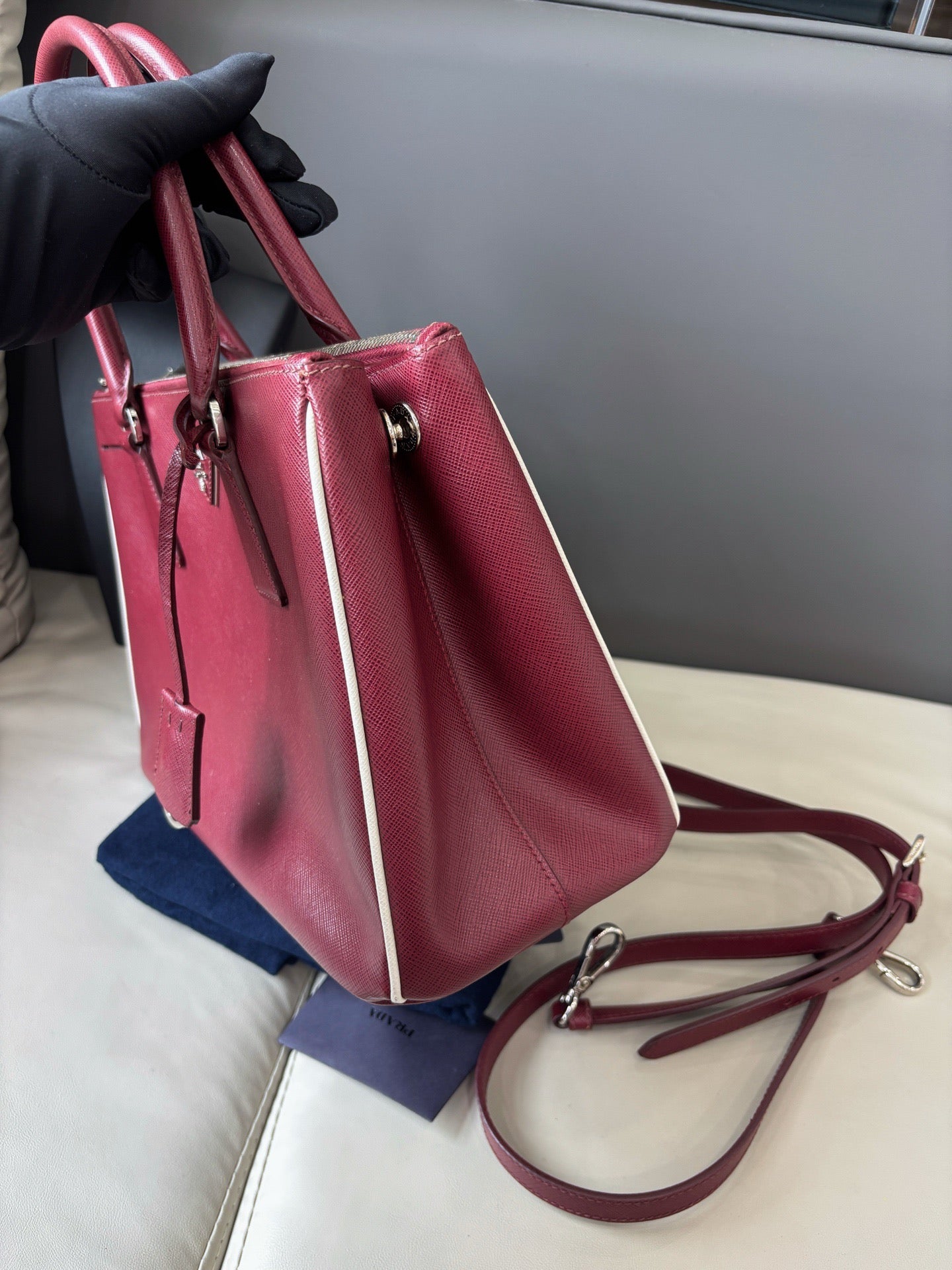 Prada - Galeria Tote - Leather - Burgundy - (medium)