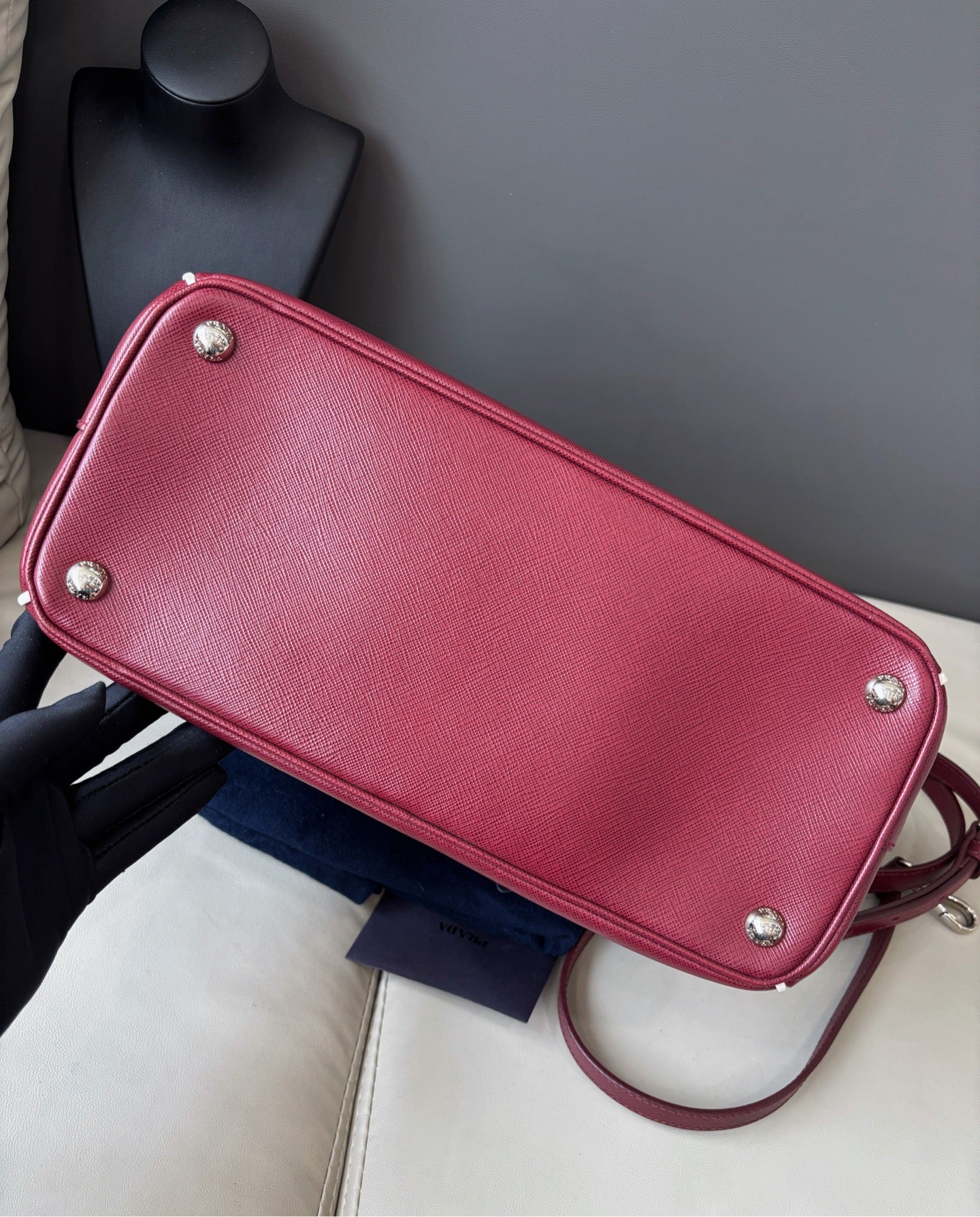 Prada - Galeria Tote - Leather - Burgundy - (medium)