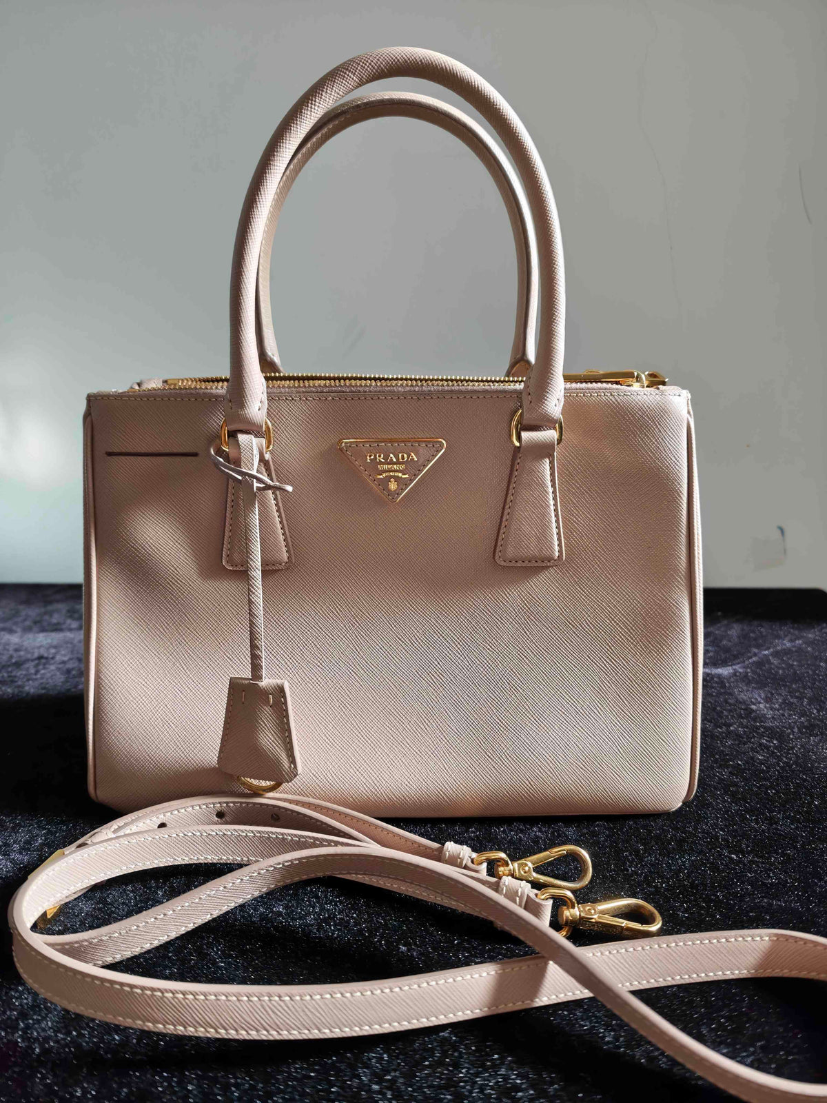 Prada - Galleria Bag - Leather - Pink - (Small)