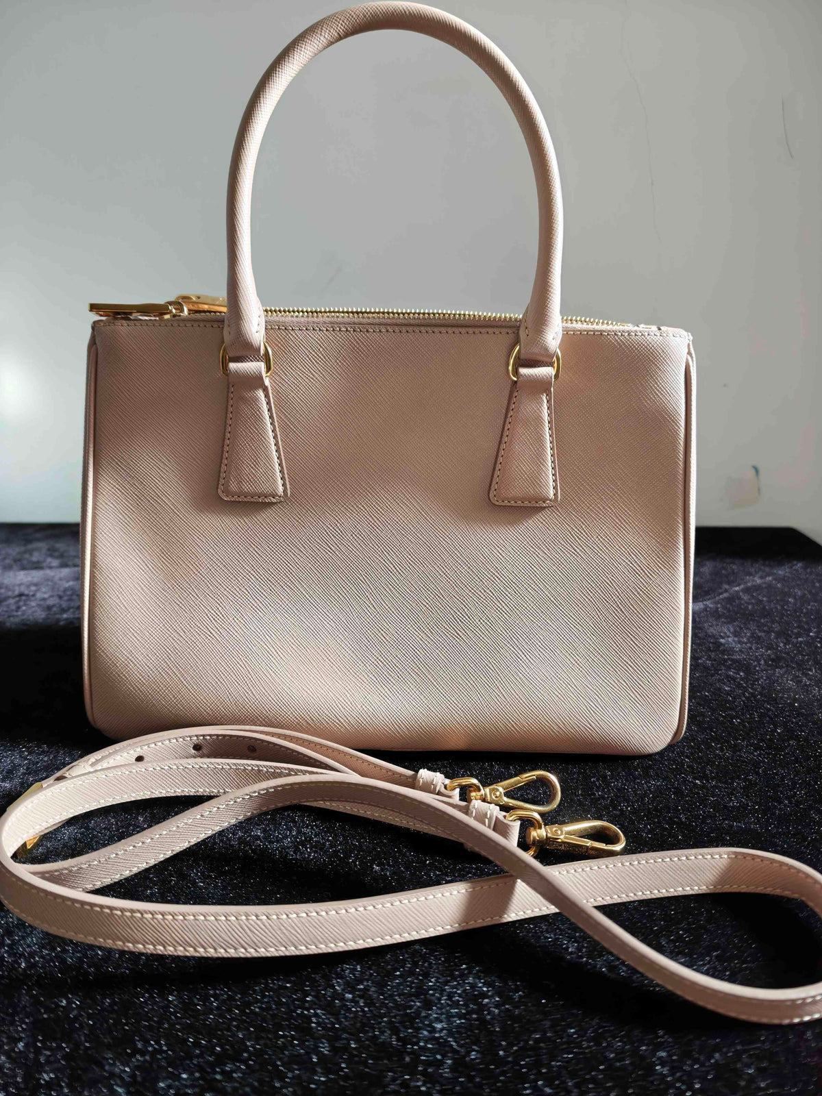 Prada - Galleria Bag - Leather - Pink - (Small)