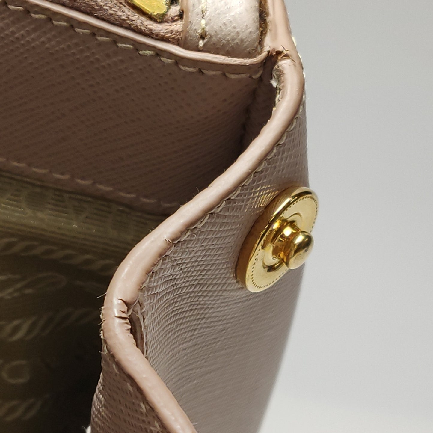 Prada - Galleria - Leather - Beige - (Large)