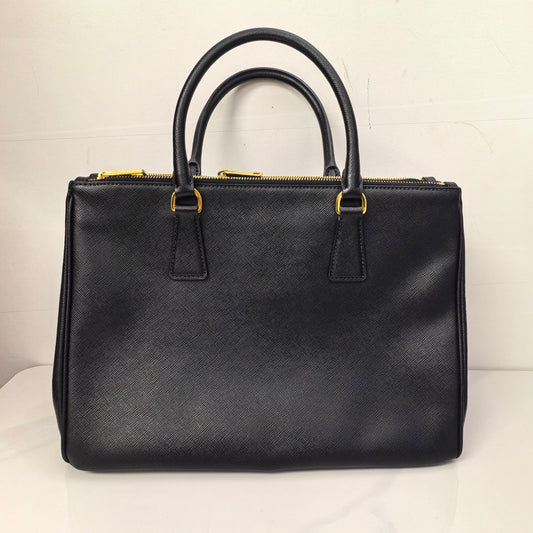 Prada - Galleria - Leather - Black - (medium)