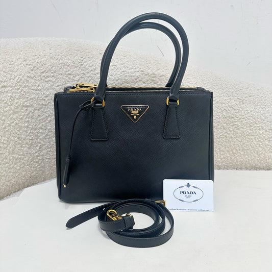 Prada - Galleria - Leather - Black - (medium)