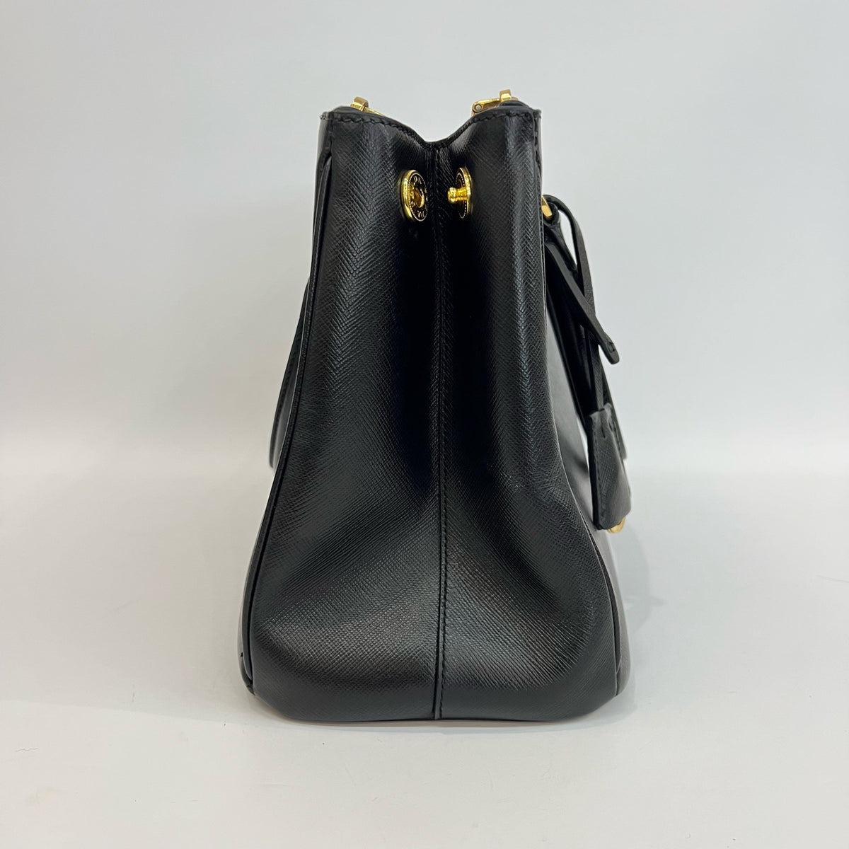 Prada - Galleria - Leather - Black - (medium)