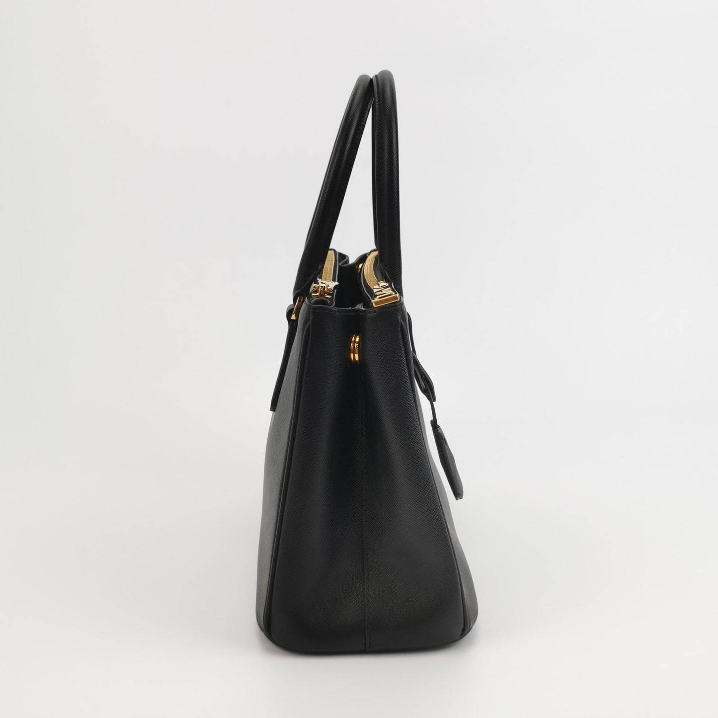 Prada - Galleria - Leather - Black - (Medium)