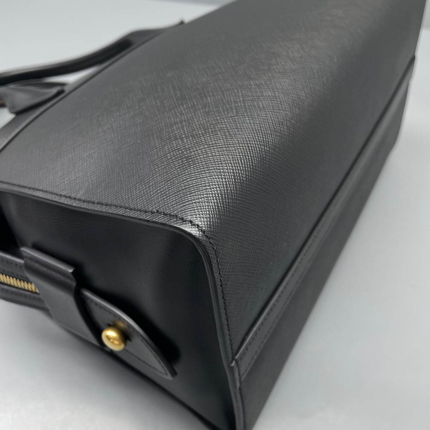 Prada - Galleria - Leather - Black - (medium)