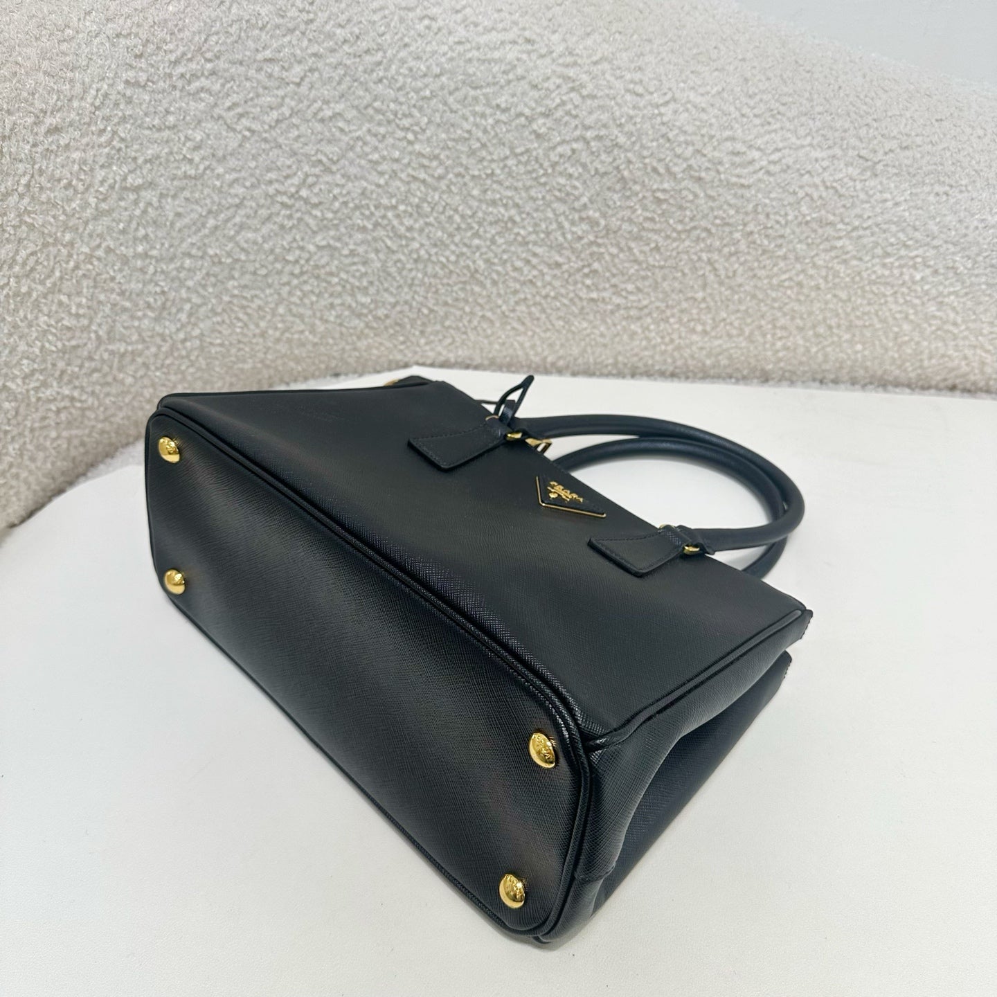 Prada - Galleria - Leather - Black - (medium)