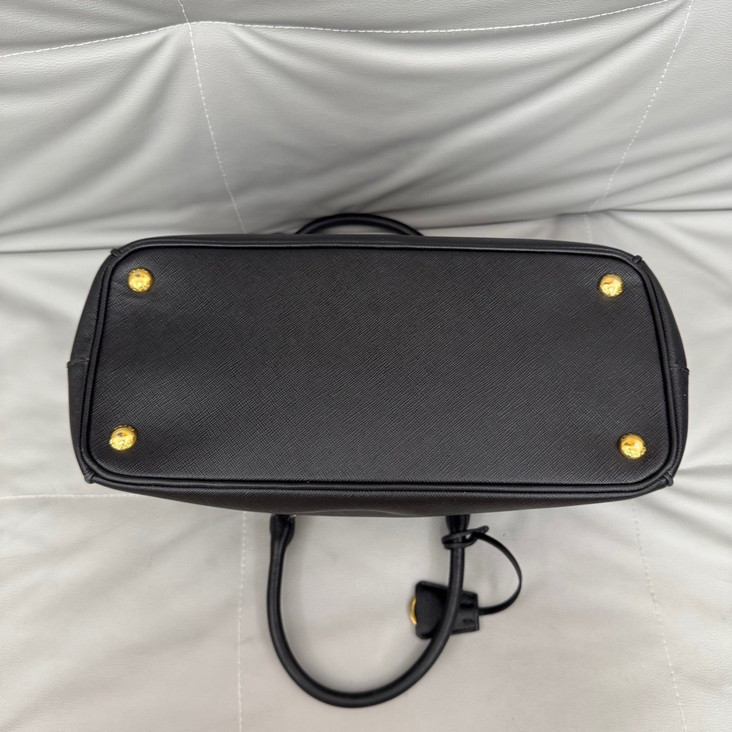 Prada - Galleria - Leather - Black - (medium)