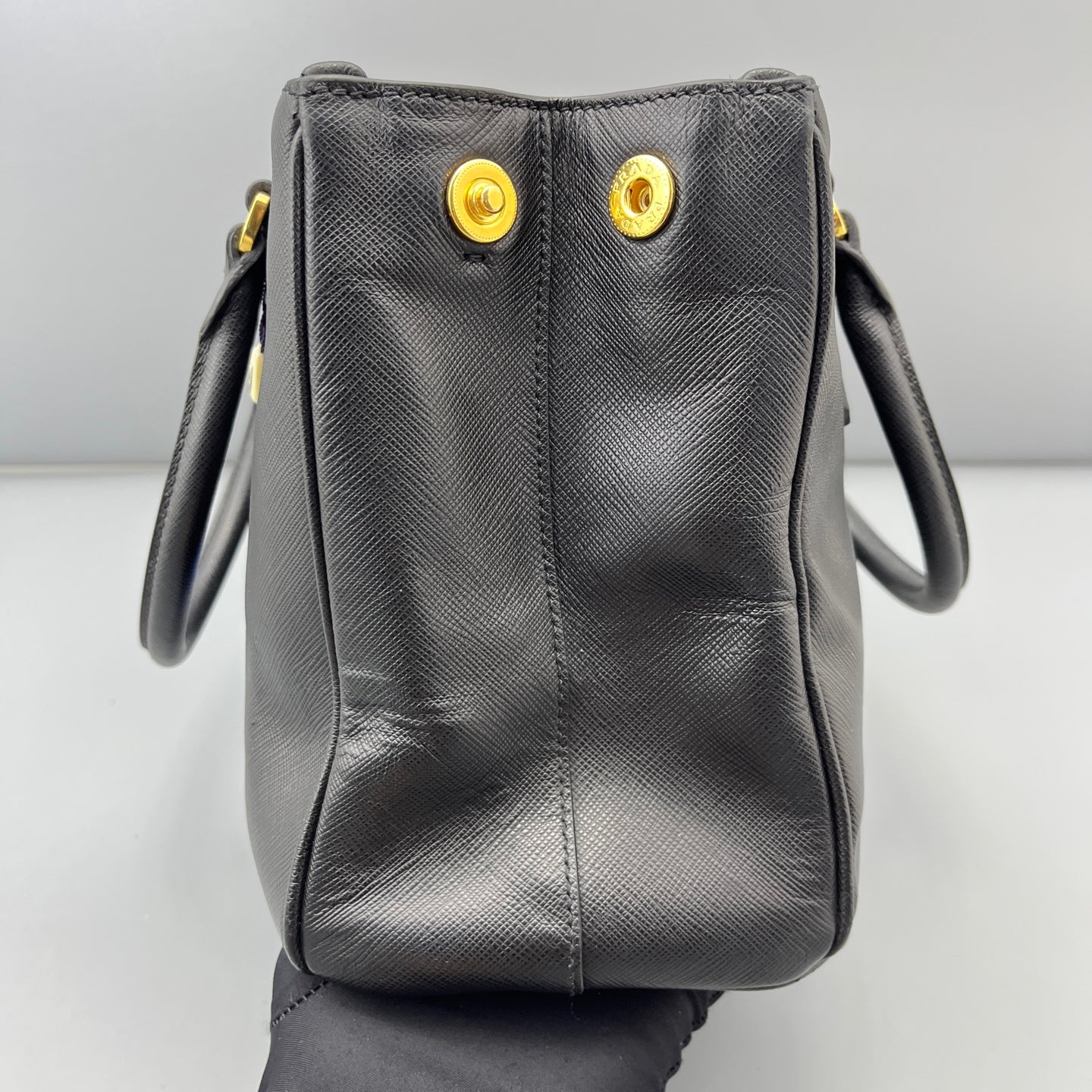 Prada - Galleria - Leather - Black - (Medium)